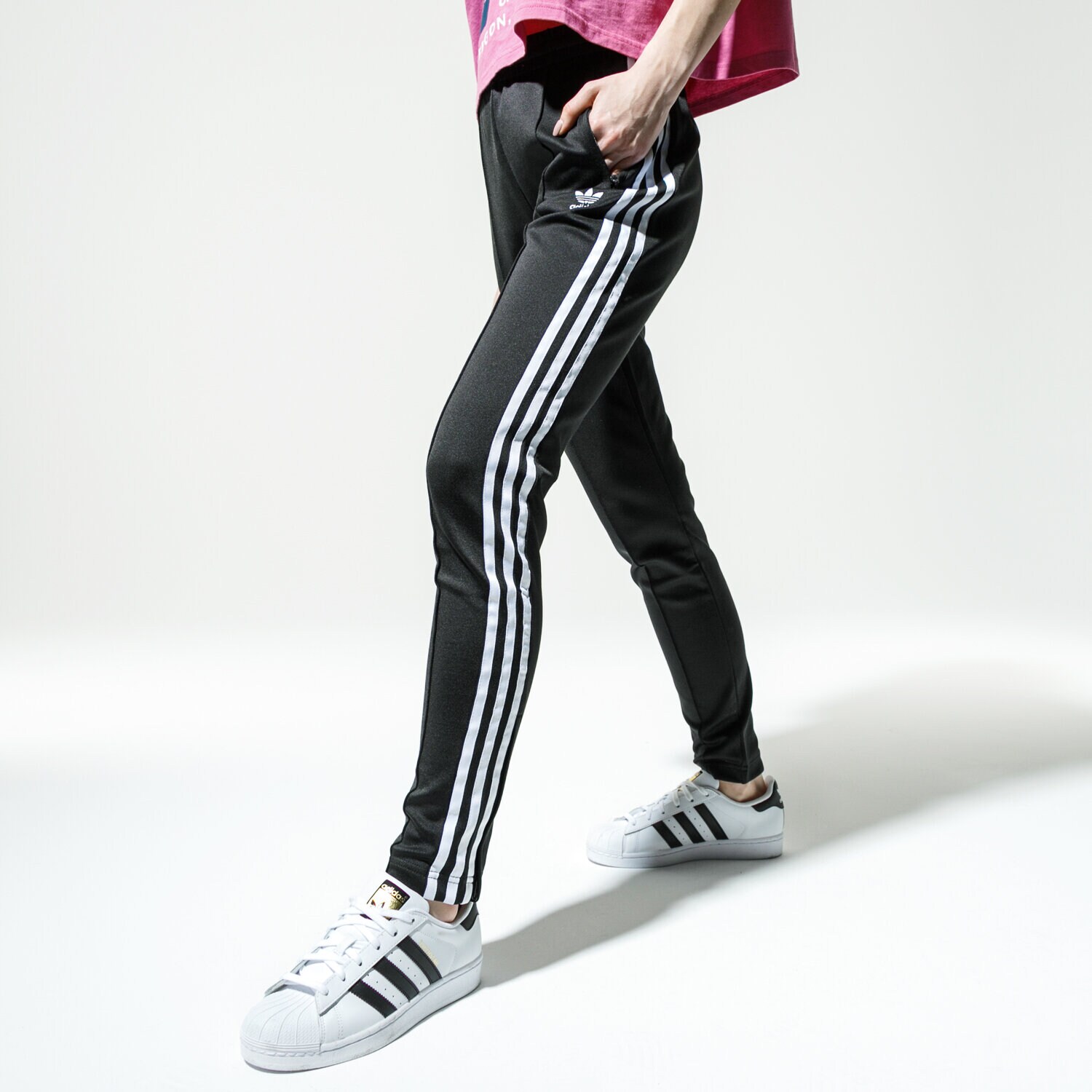 Femei pantaloni ADIDAS PANTALONI SS TP FM3323 Negru
