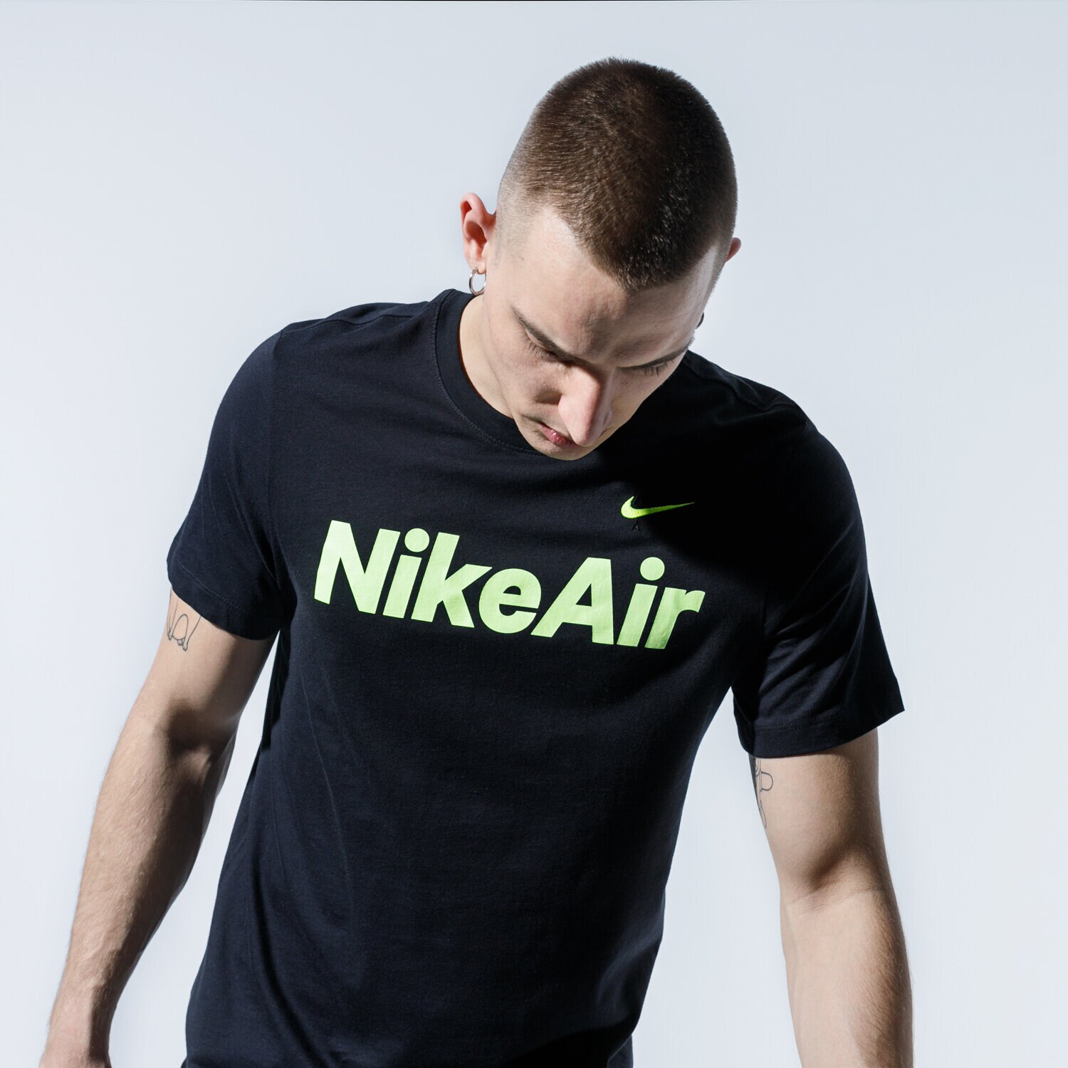 Bărbați tricou NIKE TRICOU AIR CK2232-011 Negru
