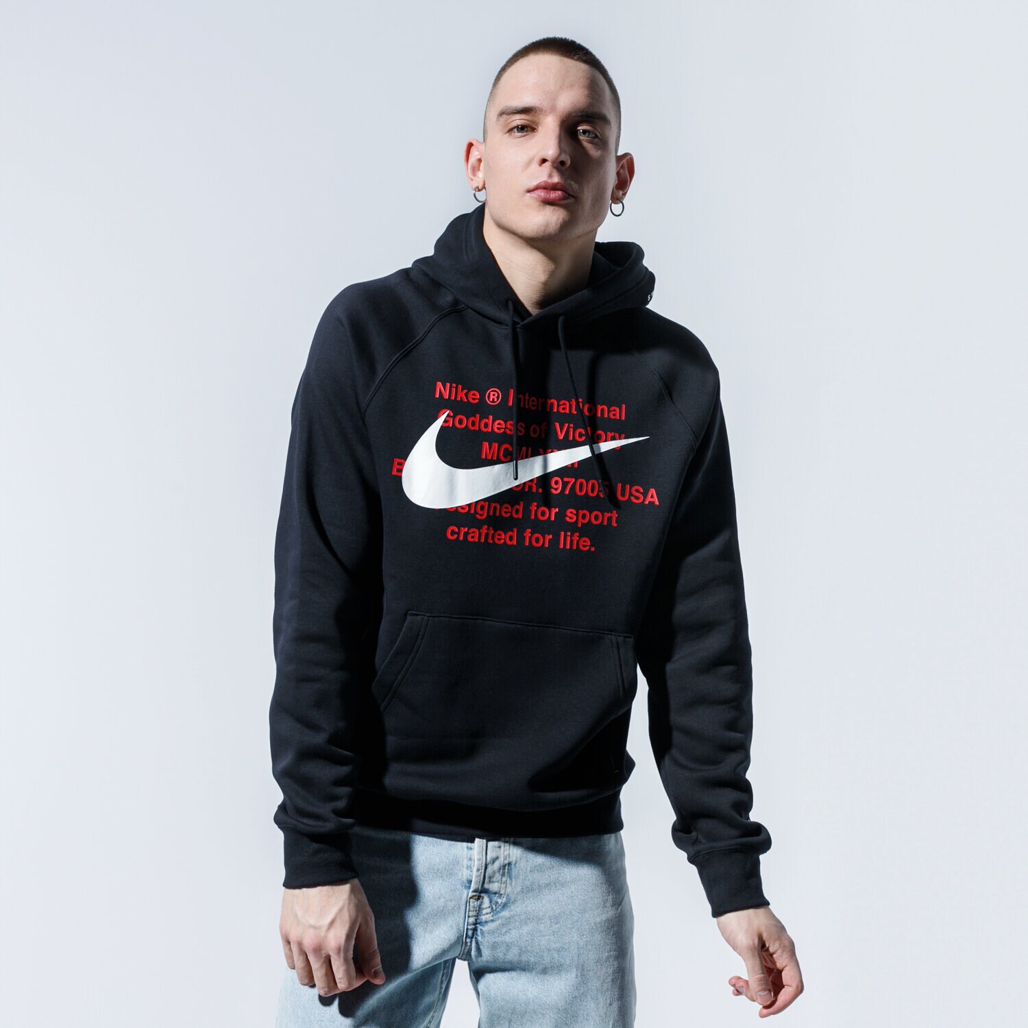 Bărbați bluză NIKE BLUZĂ CU GLUGĂ M NSW SWOOSH HOODIE PO BB CJ4861-010 Negru