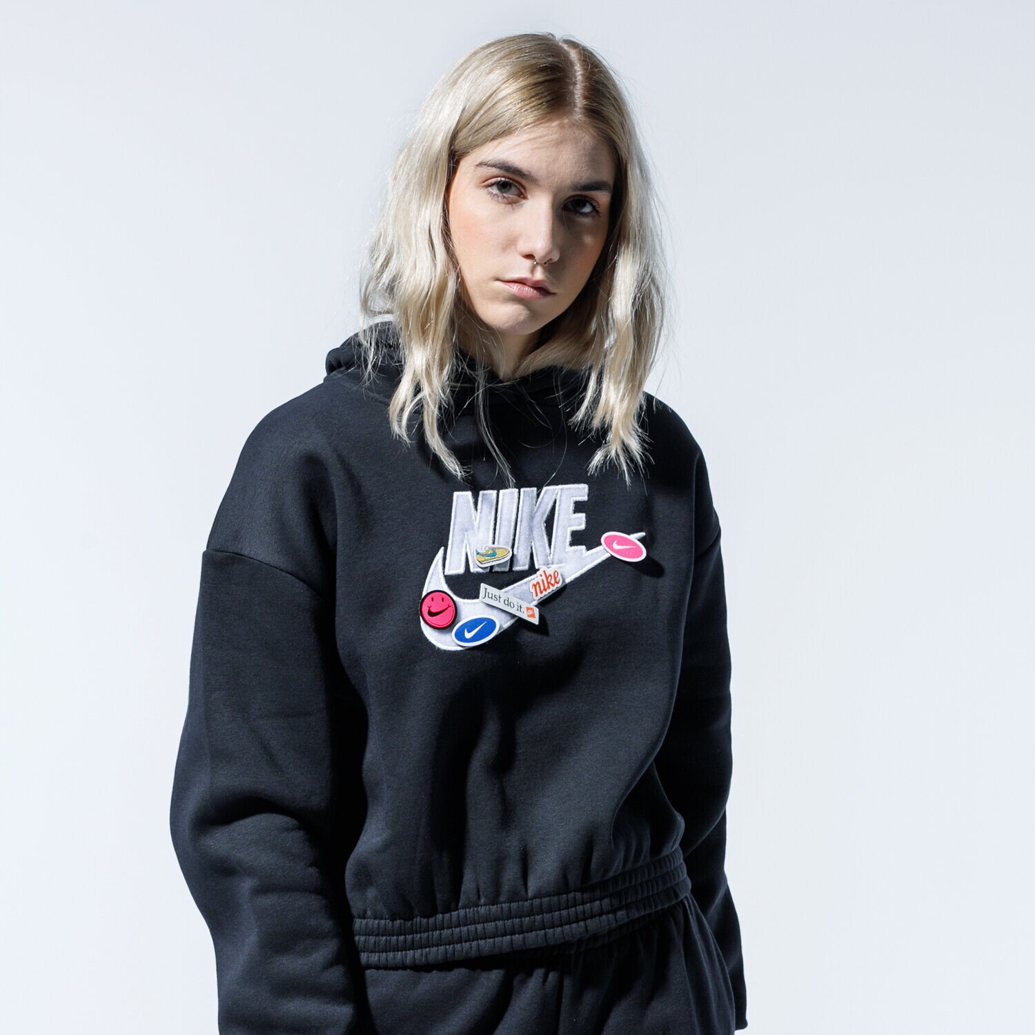 Femei bluză NIKE BLUZĂ CU GLUGĂ W NSW ICN CLSH FLC HOODIE BB CJ2034-010 Negru