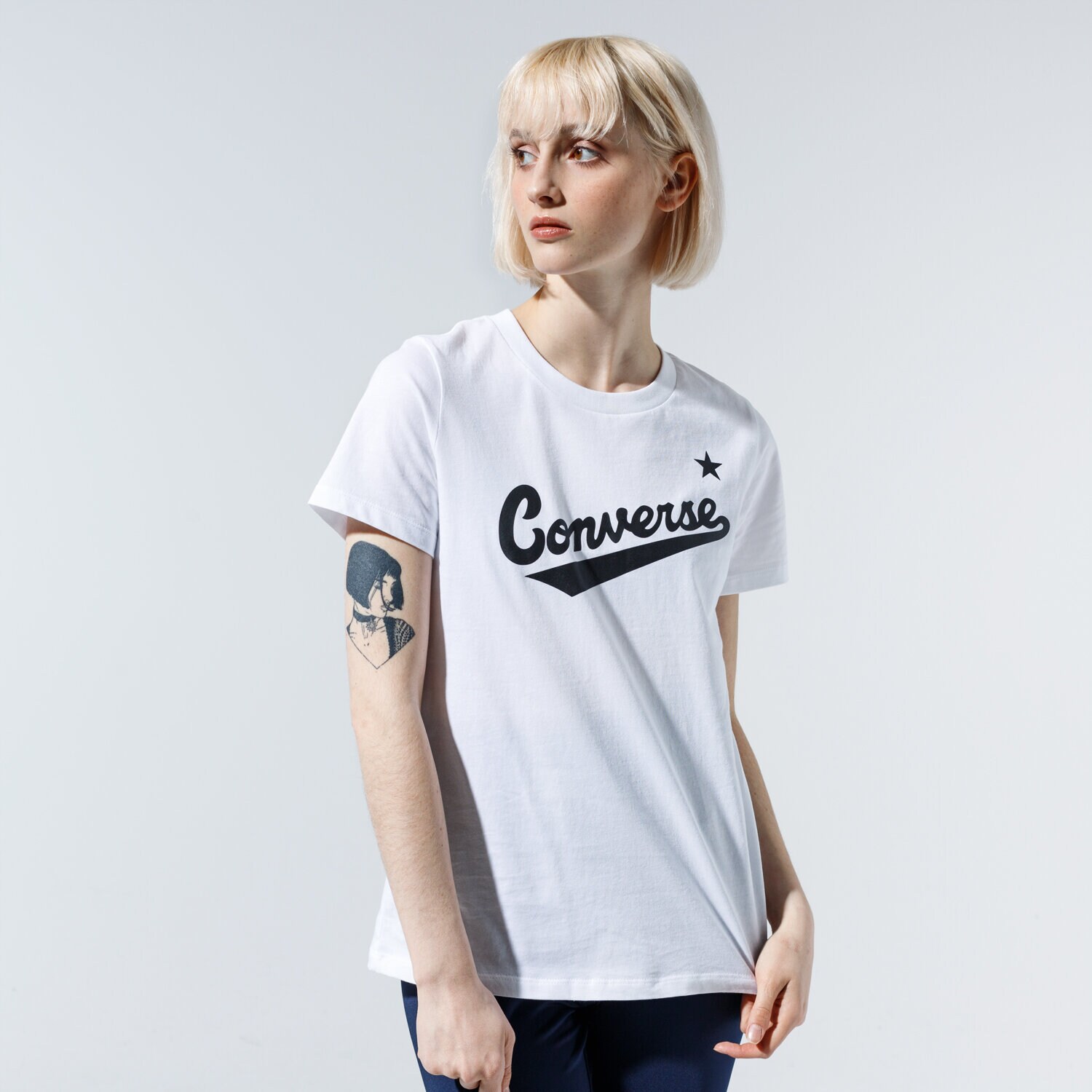 Femei tricou CONVERSE TRICOU WMN NOVA CENTER FRONT LOGO TEE 10018268-A04 Alb