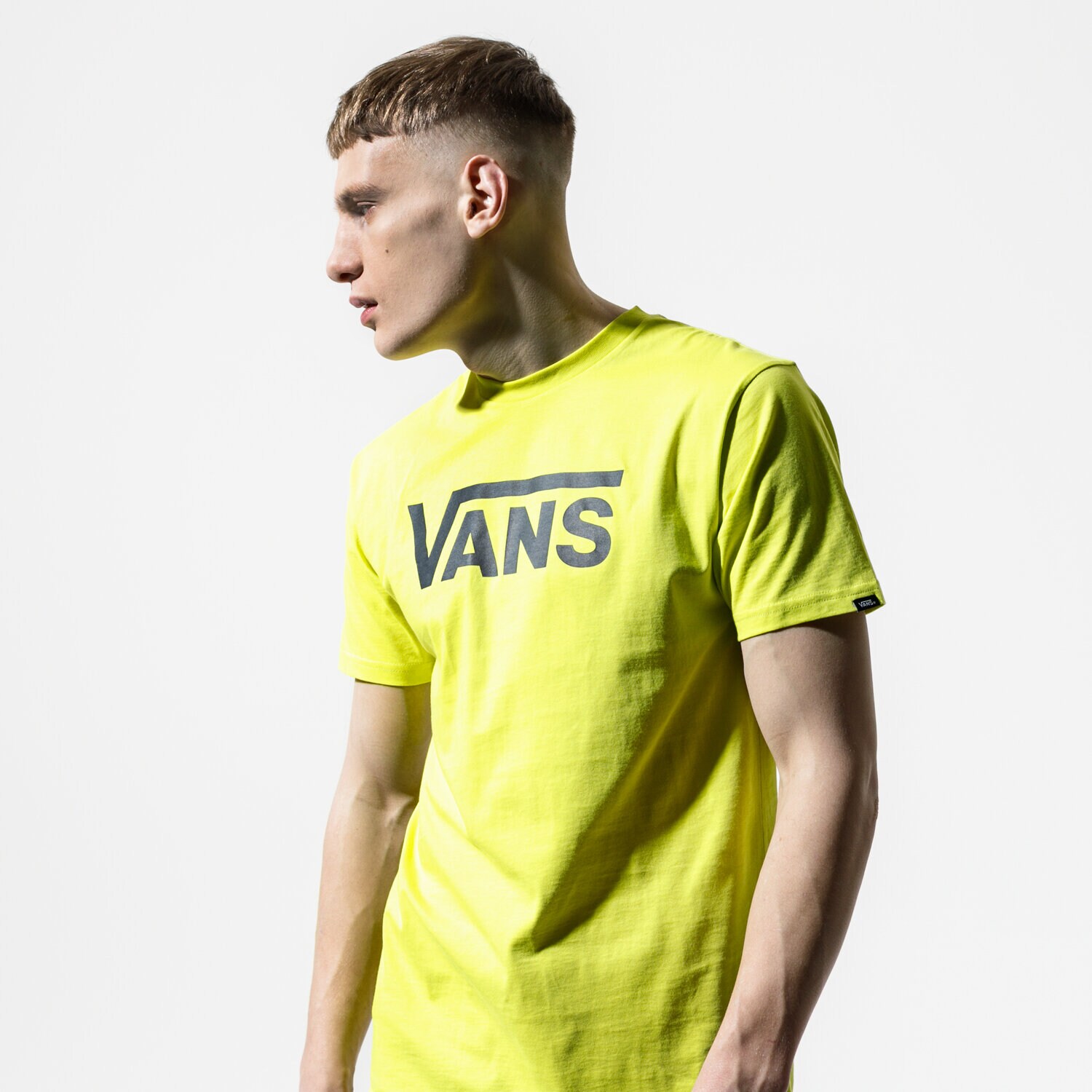 Bărbați tricou VANS TRICOU MN VANS CLASSIC SULPHUR SPRING/ASPHALT VN000GGGYNC1 Galben