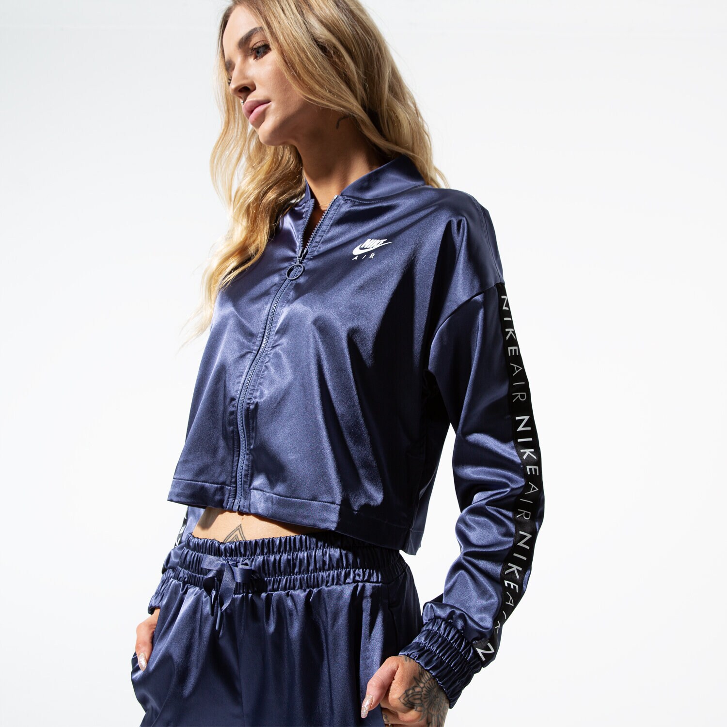 Femei geacă de iarnă NIKE JACHETĂ W NSW AIR TRK JKT SATIN BV4779-557 Violet