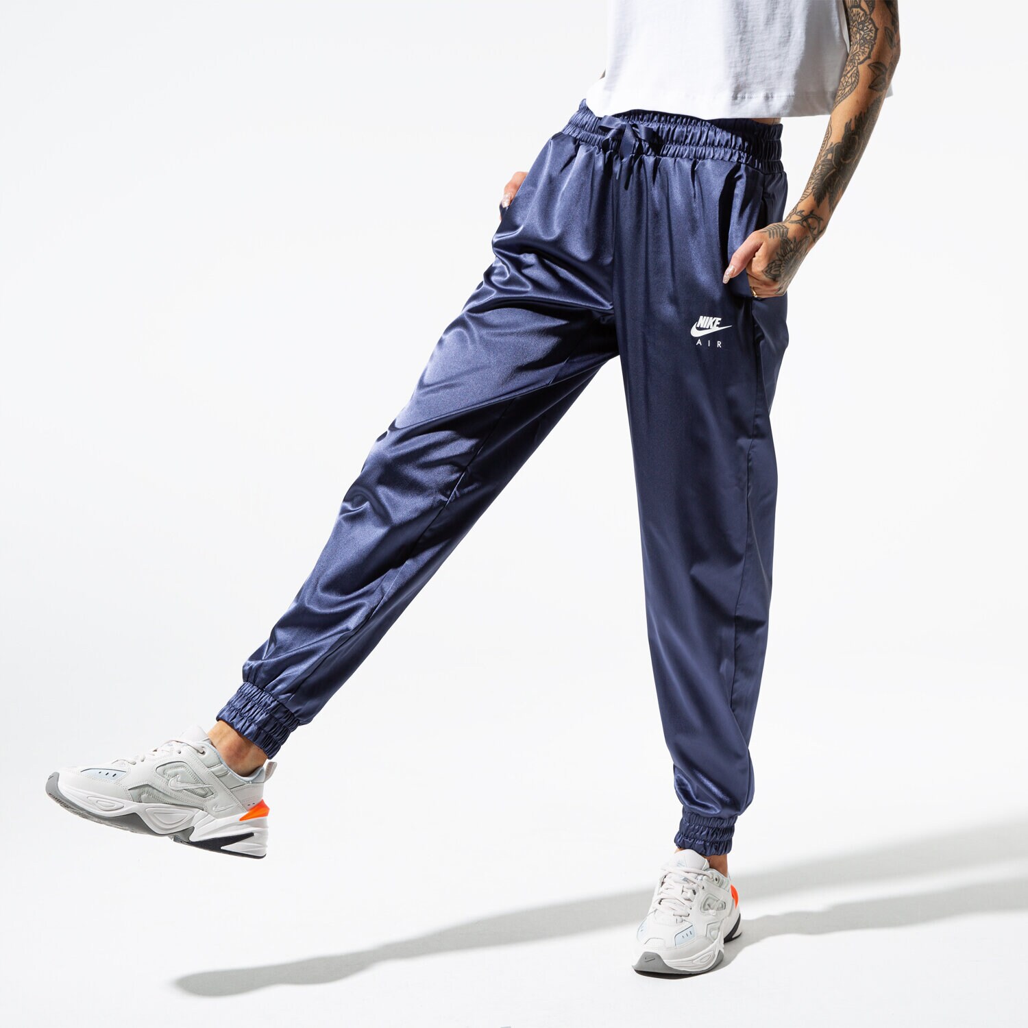 NIKE PANTALONI W NSW AIR TRK PANT SATIN BV4781 557 Violet Femei Sizeer Romania