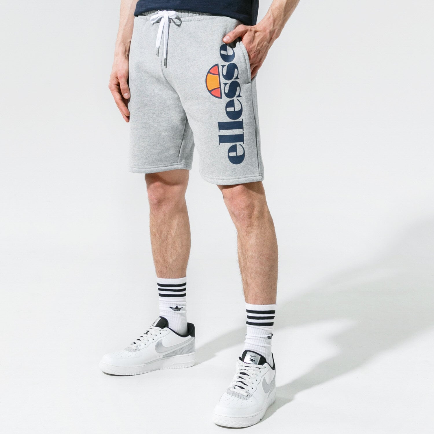 Femei pantaloni scurți ELLESSE PANTALONI SCURȚI BOSSINI GREY SHS08748112 Gri