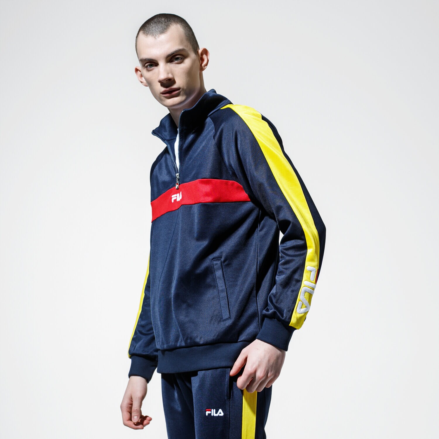 Bărbați bluză FILA BLUZĂ BAYOU HALF ZIP SWEATER 687483A465 Bleumarin