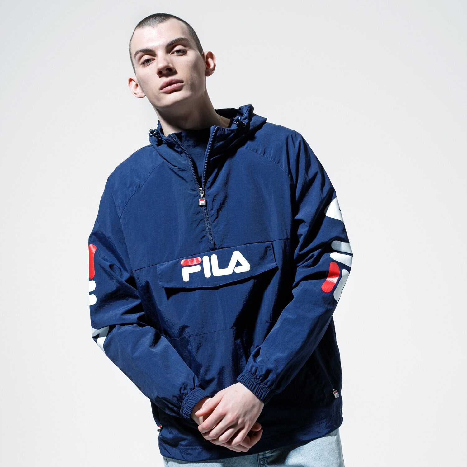 Bărbați jachetă FILA JACHETĂ LADISLAUS WOVEN ANORAK 687276170 Bleumarin