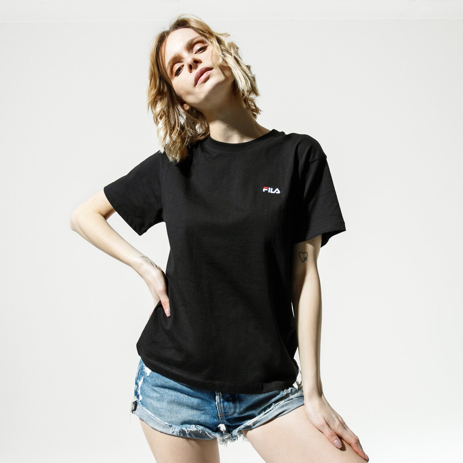 Femei tricou FILA TRICOU EARA TEE 687469002 Negru