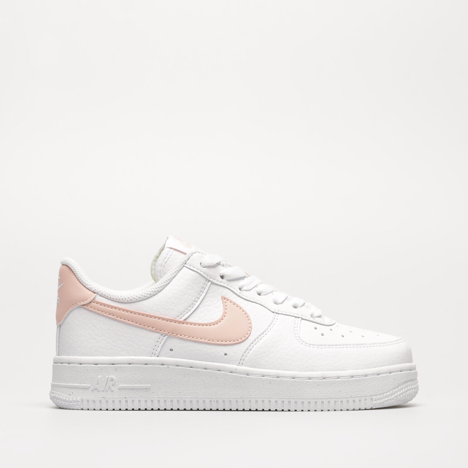 Femei pantofi sport NIKE AIR FORCE 1 '07 NEXT NATURE  DN1430-106 Alb