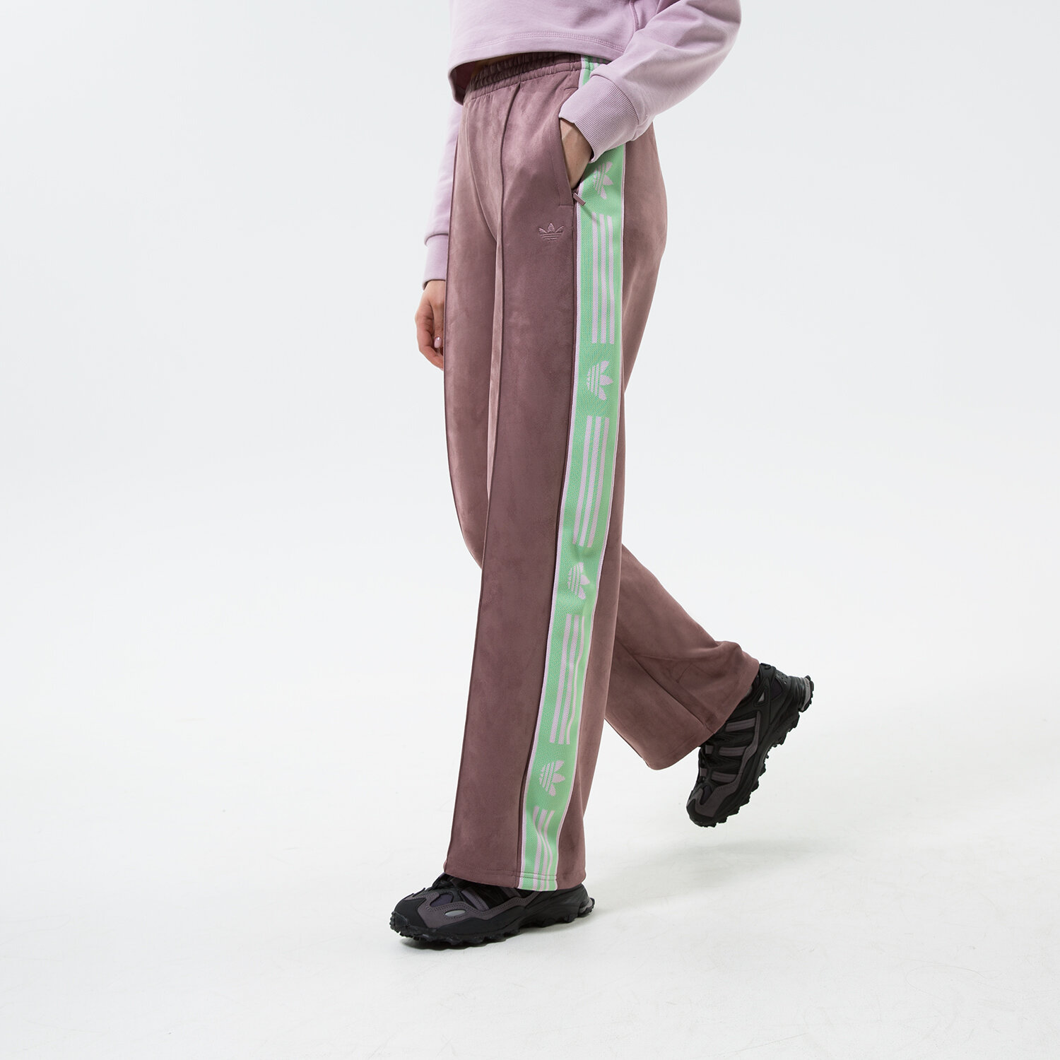 Femei pantaloni ADIDAS PANTALONI  TRACK PANT HM1518 Alb