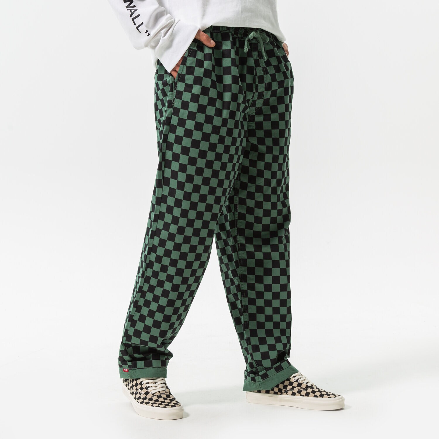 Bărbați pantaloni VANS PANTALONI  RANGE BAGGY TAPERED ELASTIC PANT VN00000DQ7M1 Mulicolor