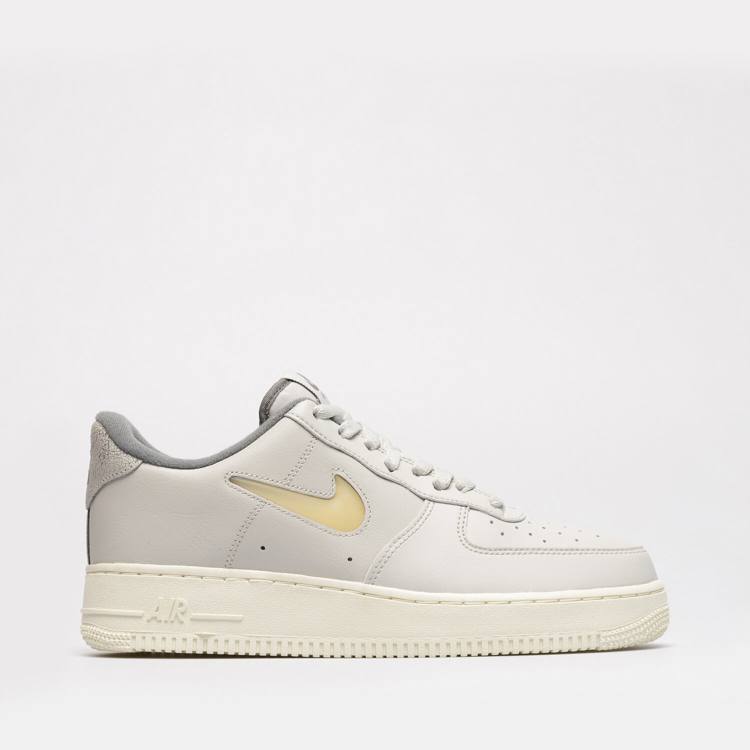 Barbați pantofi sport NIKE AIR FORCE 1 '07 LX DC8894-001 Gri