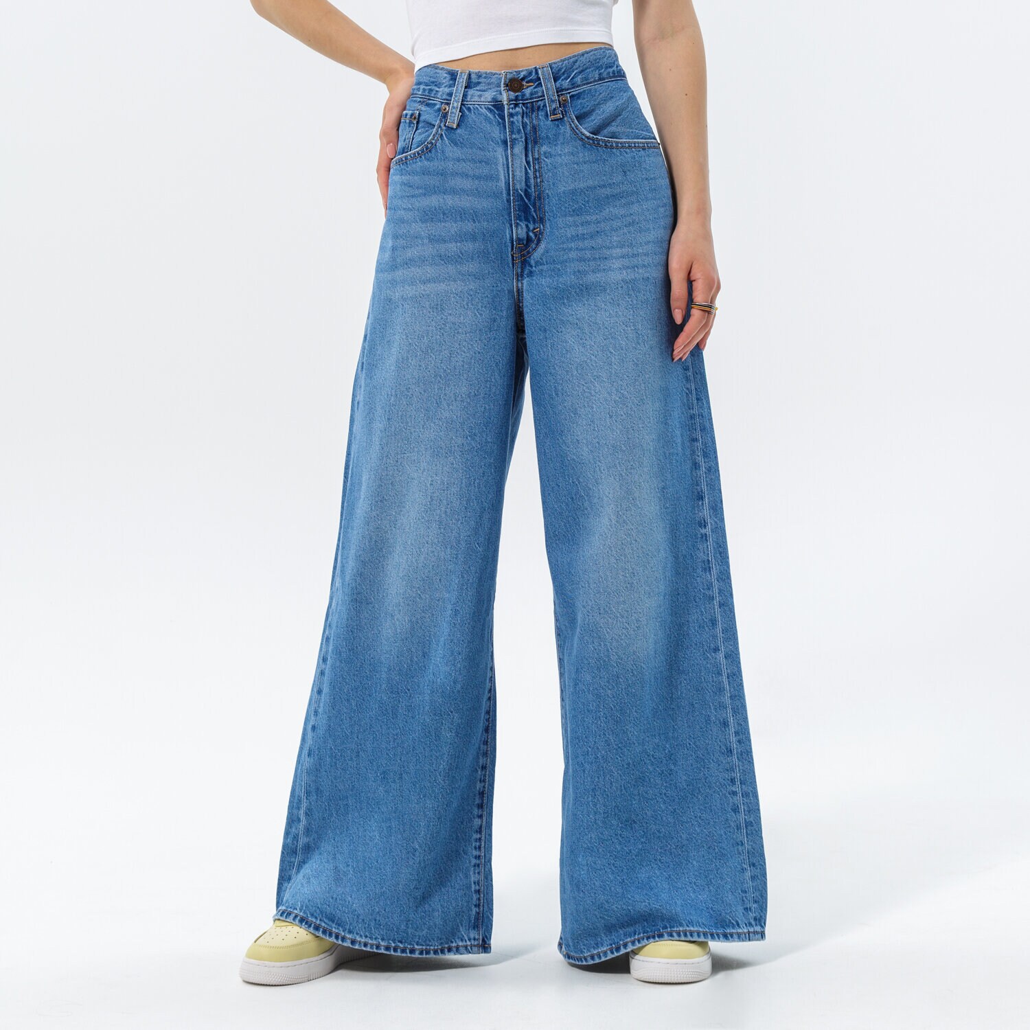 Femei pantaloni LEVI'S PANTALONI  XL FLOOD A4020-0003 Bleumarin