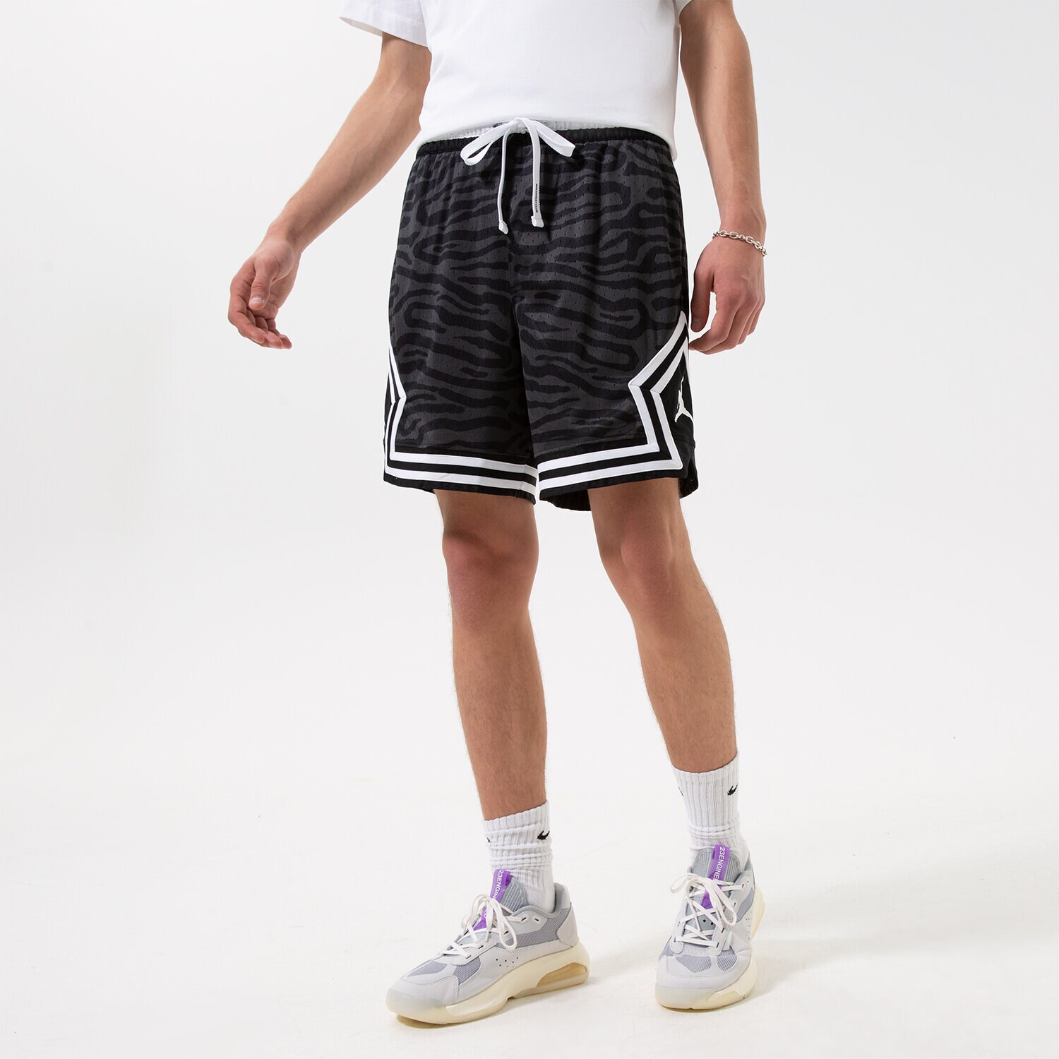 Femei pantaloni scurți JORDAN  PANTALONI SCURȚI DRI-FIT   SPORT BREAKFAST CLUB DM2818-010 Negru