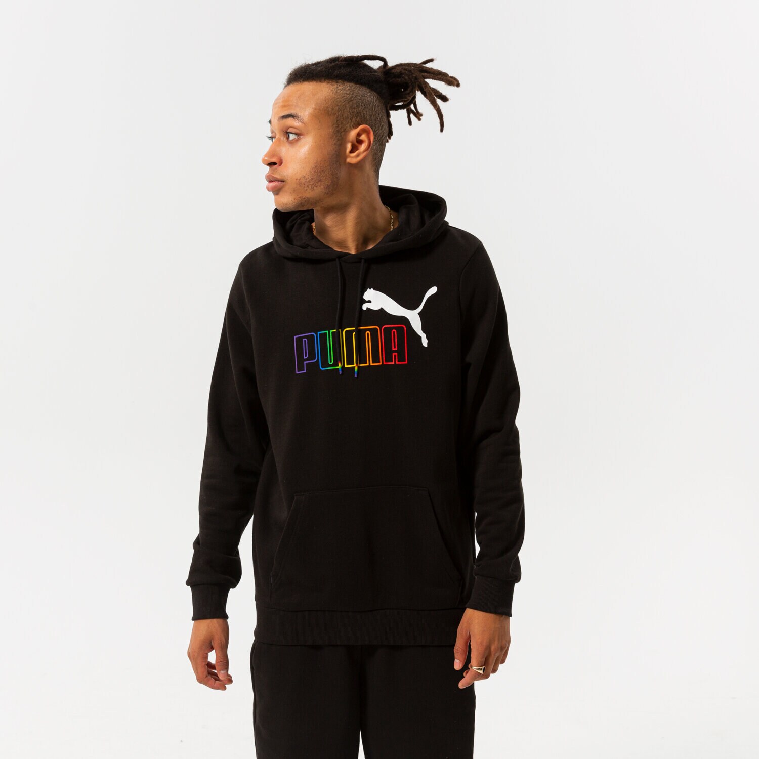 Bărbați bluză PUMA BLUZĂ CU GLUGĂ ESS+ RAINBOW HOODIE TR 848678 01 Negru
