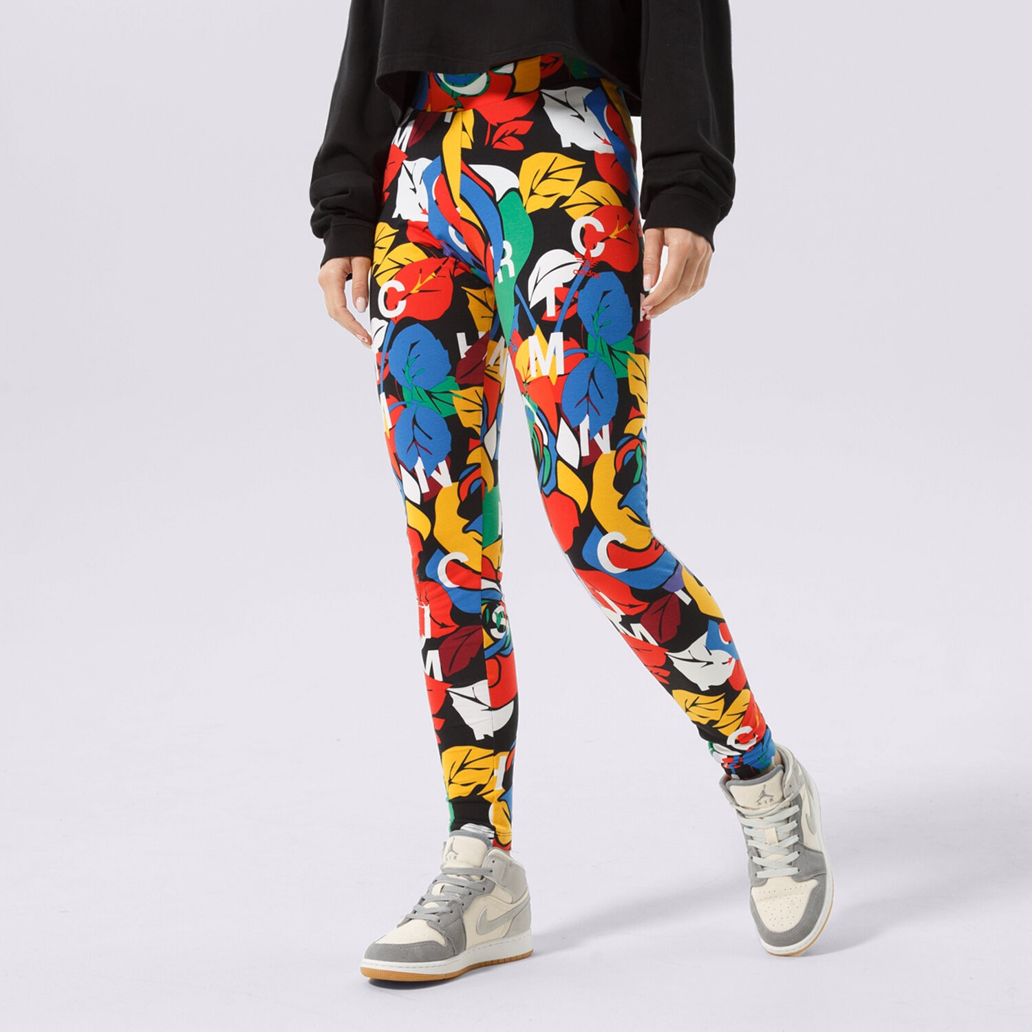 Femei pantaloni ADIDAS COLANȚI TIGHT HC4478 Mulicolor