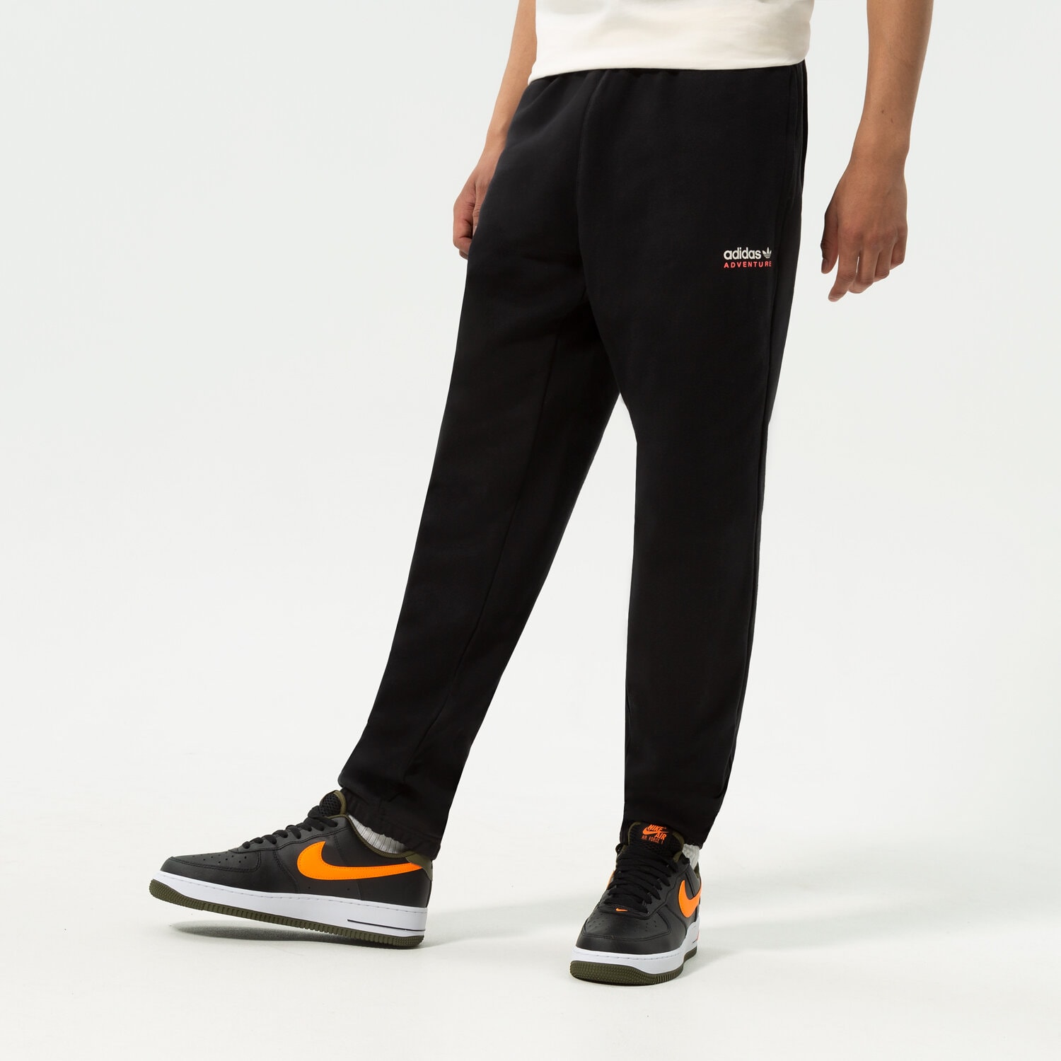 Bărbați pantaloni ADIDAS PANTALONI ADV ST SWP HF4771 Negru