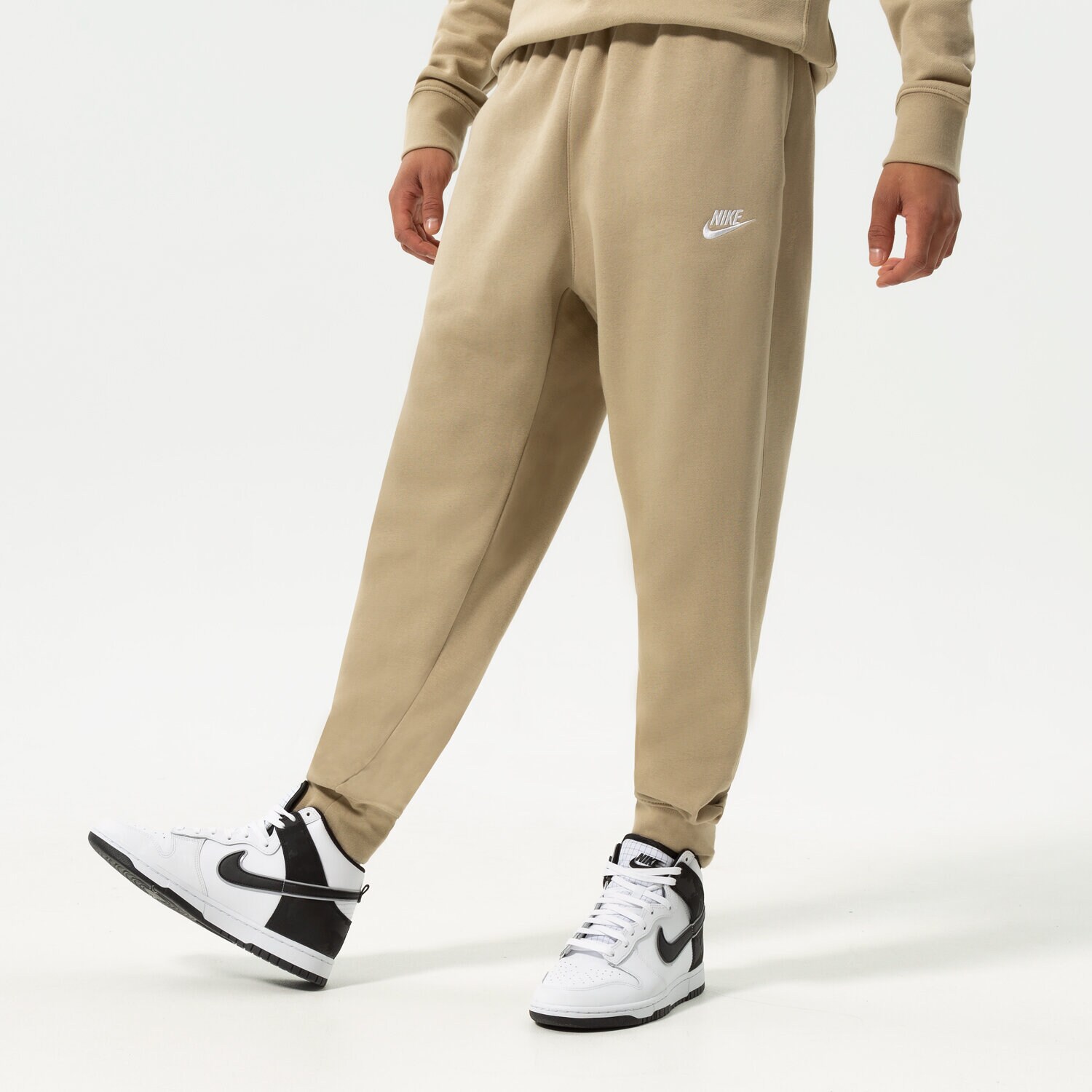 Bărbați pantaloni NIKE PANTALONI  NIKE SPORTSWEAR CLUB FLEECE BV2671-250 Bej