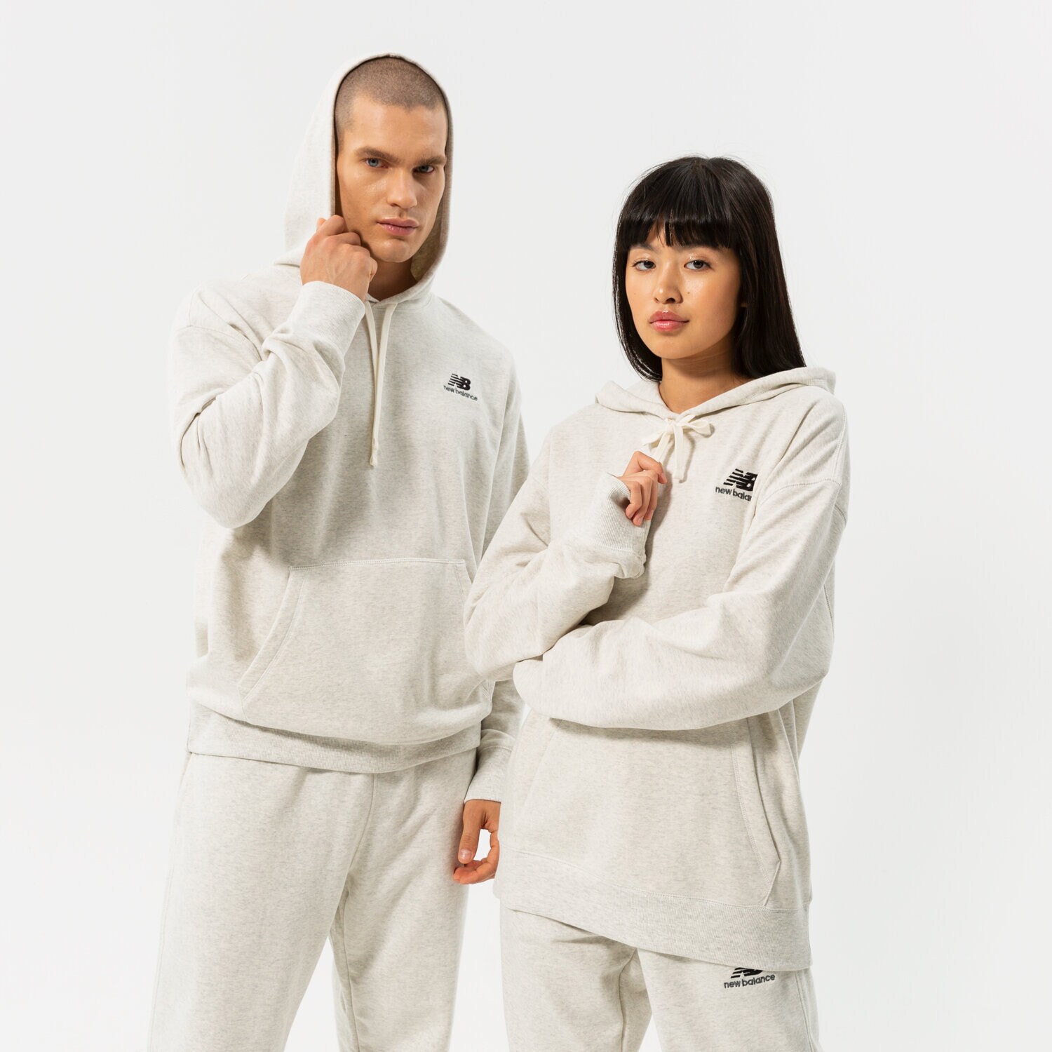 Femei bluză NEW BALANCE BLUZĂ CU GLUGĂ NB ESSENTIALS UNI-SSENTIALS PO HO UT21500SAH Gri