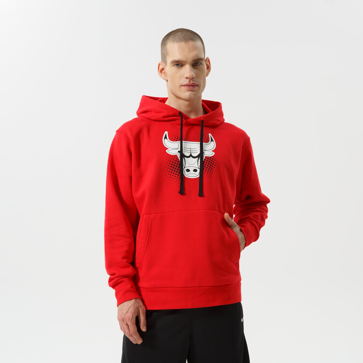 Bărbați bluză NIKE BLUZĂ CU GLUGĂ CHI M NK FLC PO ESSNTL FTPK NBA DH9294-657 Roșu