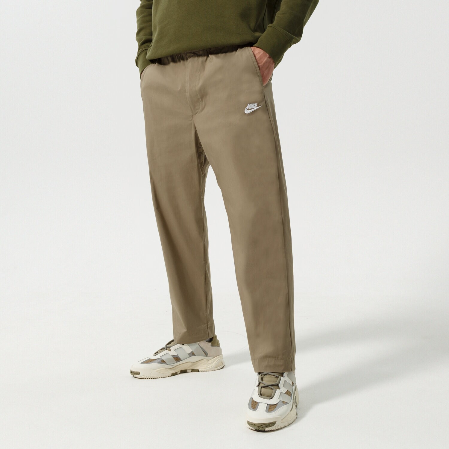 Bărbați pantaloni NIKE PANTALONI M NSW SPE WVN UL SNEAKER PANT DM6823-351 Kaki