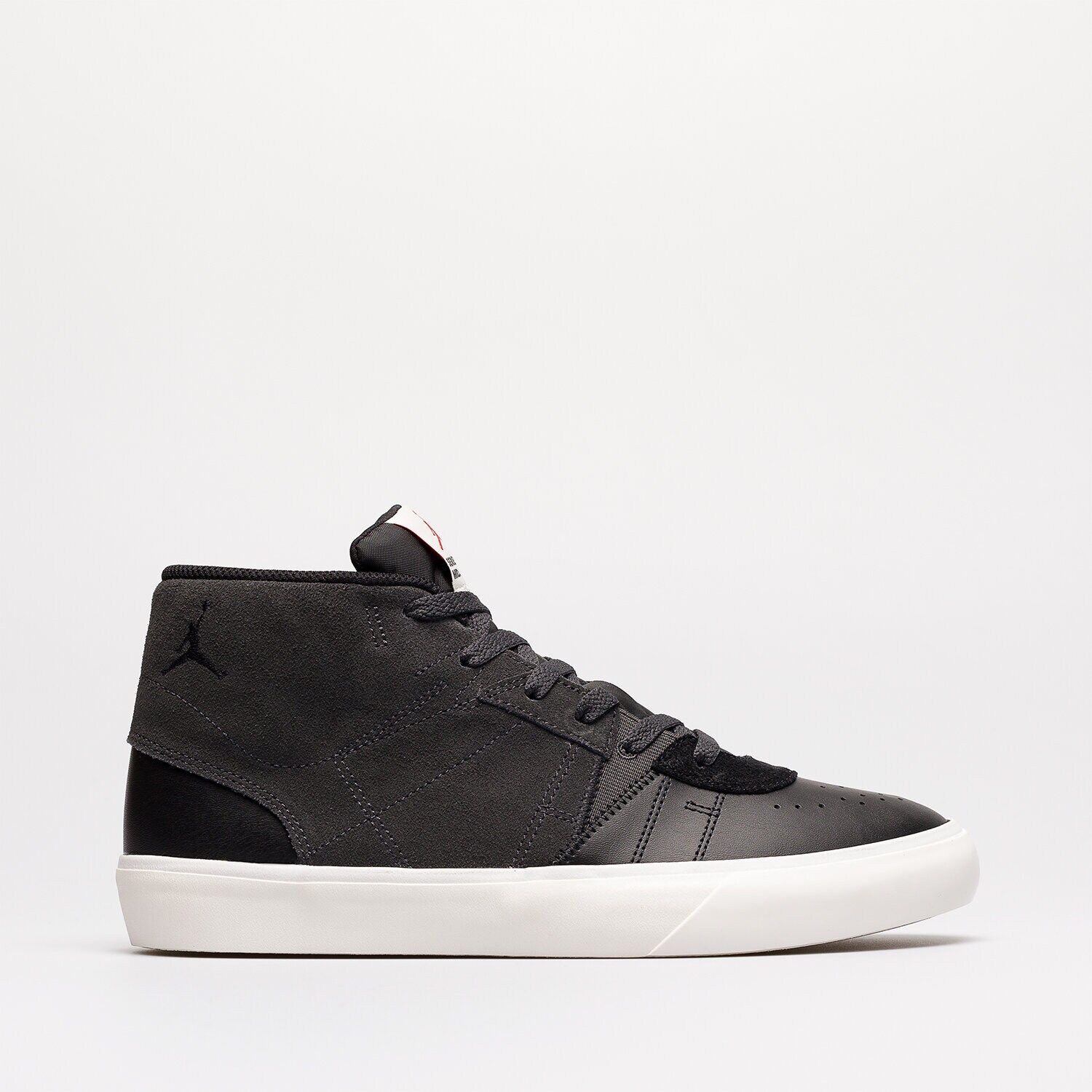 Barbați pantofi sport JORDAN SERIES MID  DA8026-004 Negru