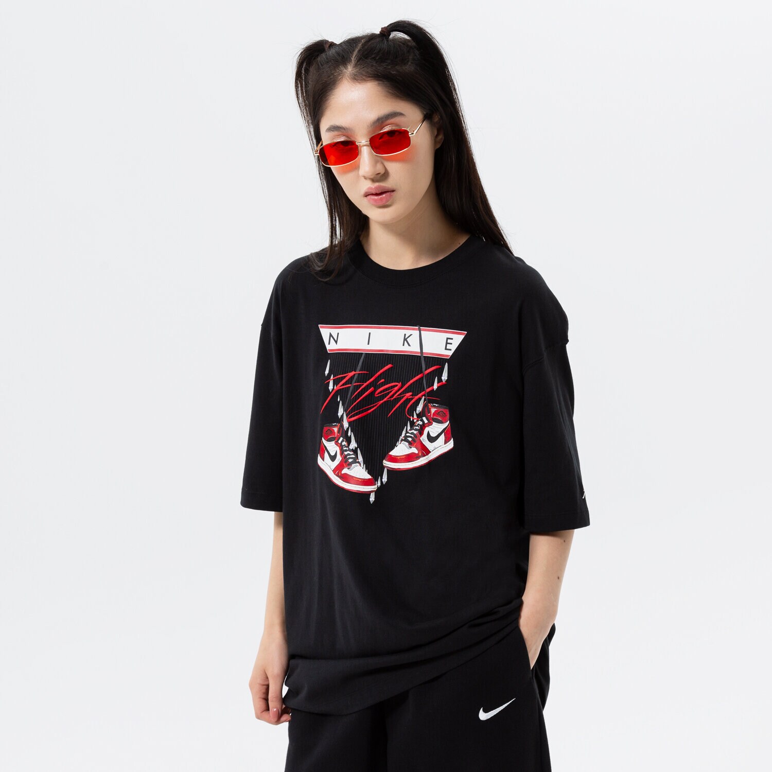 Femei tricou JORDAN TRICOU W J FLIGHT SHOE GFX OS TEE DV1411-010 Negru