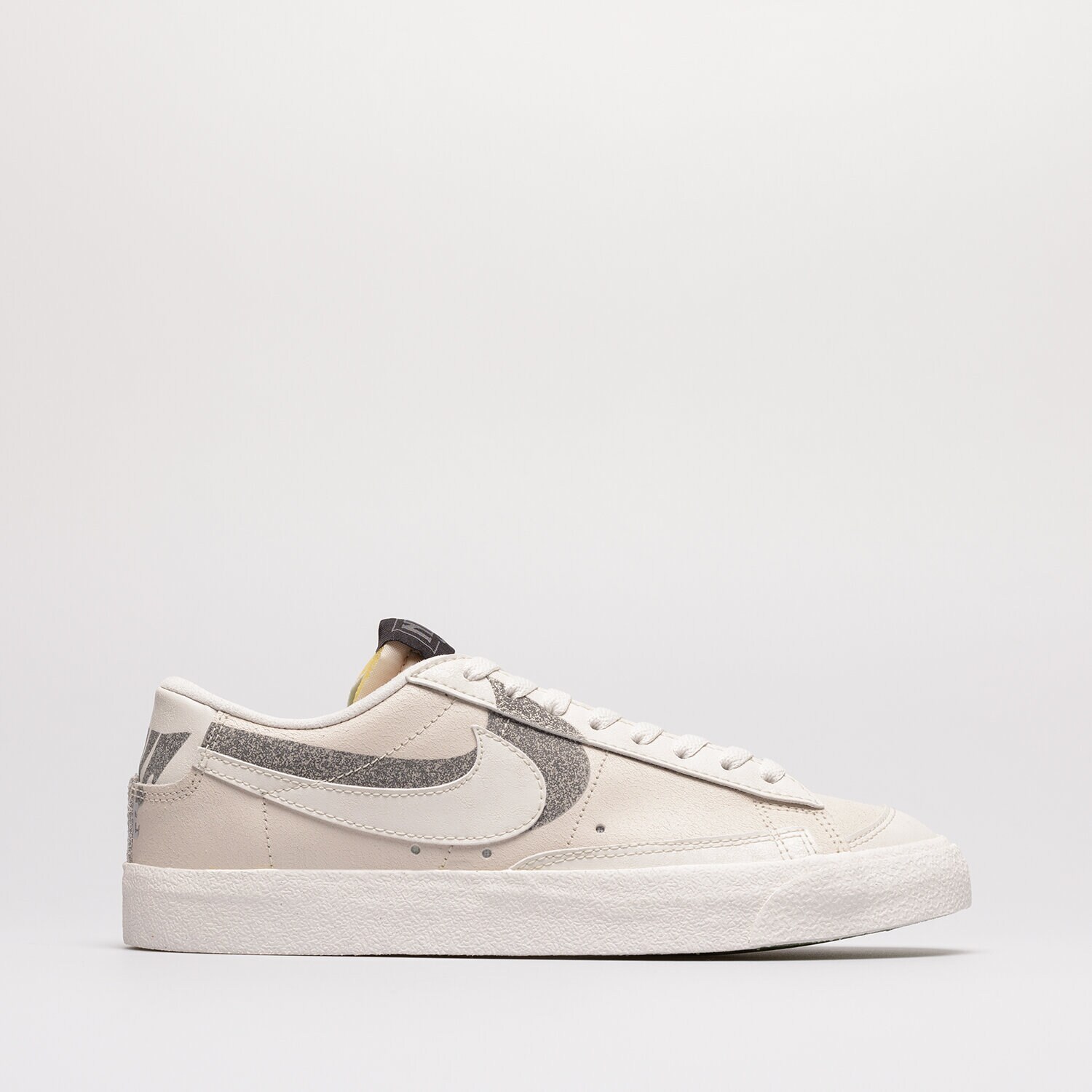 Barbați pantofi sport NIKE BLAZER LOW PRM DQ7671-001 Alb