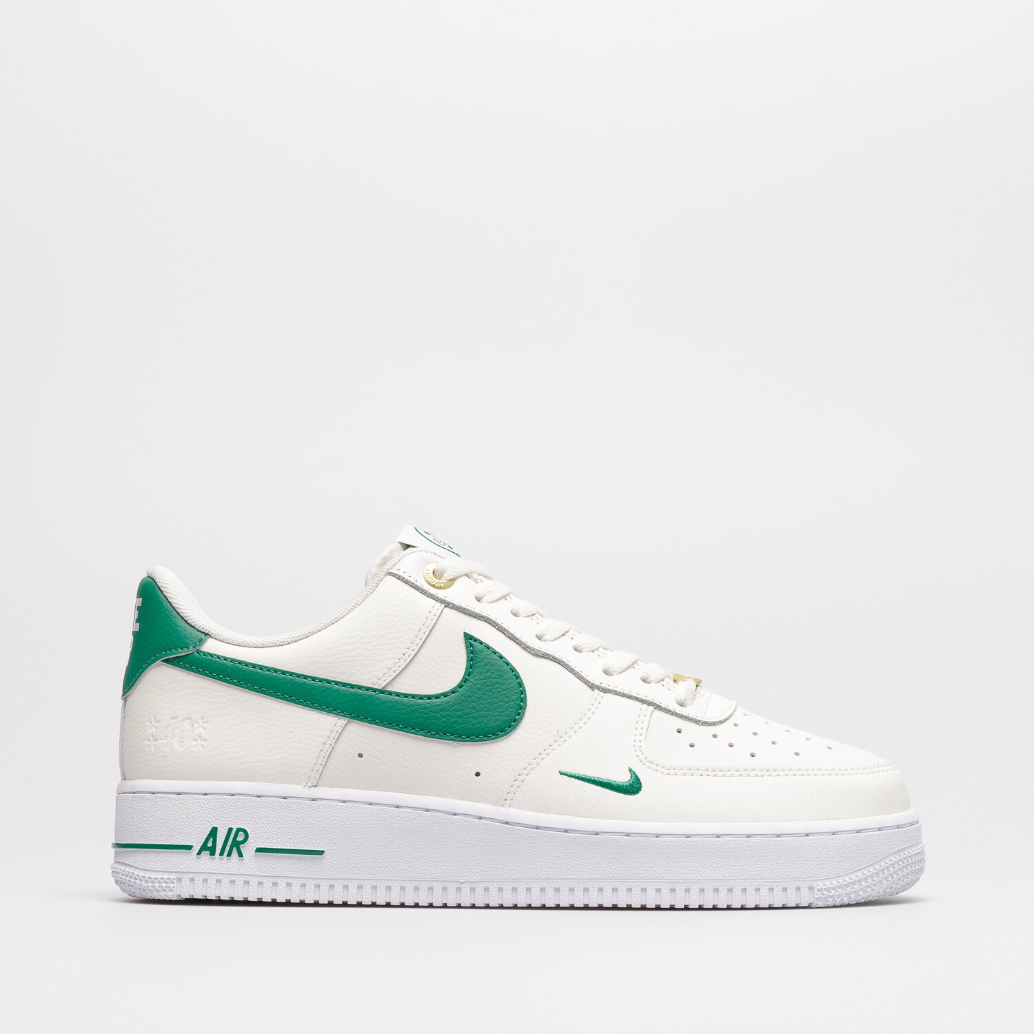 Barbați pantofi sport NIKE AIR FORCE 1 '07 LV8 40TH DQ7658-101 Bej