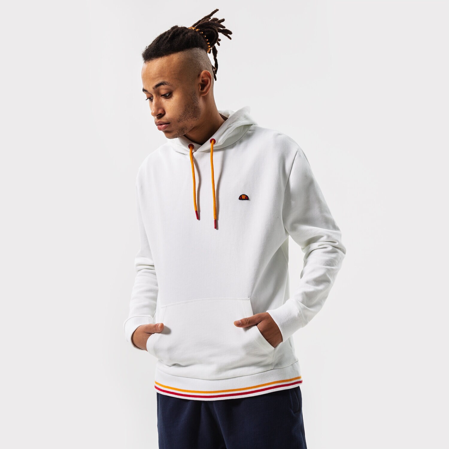 Bărbați bluză ELLESSE BLUZĂ CU GLUGĂ ETHER OH HOODY WHT SHM14555908 Alb