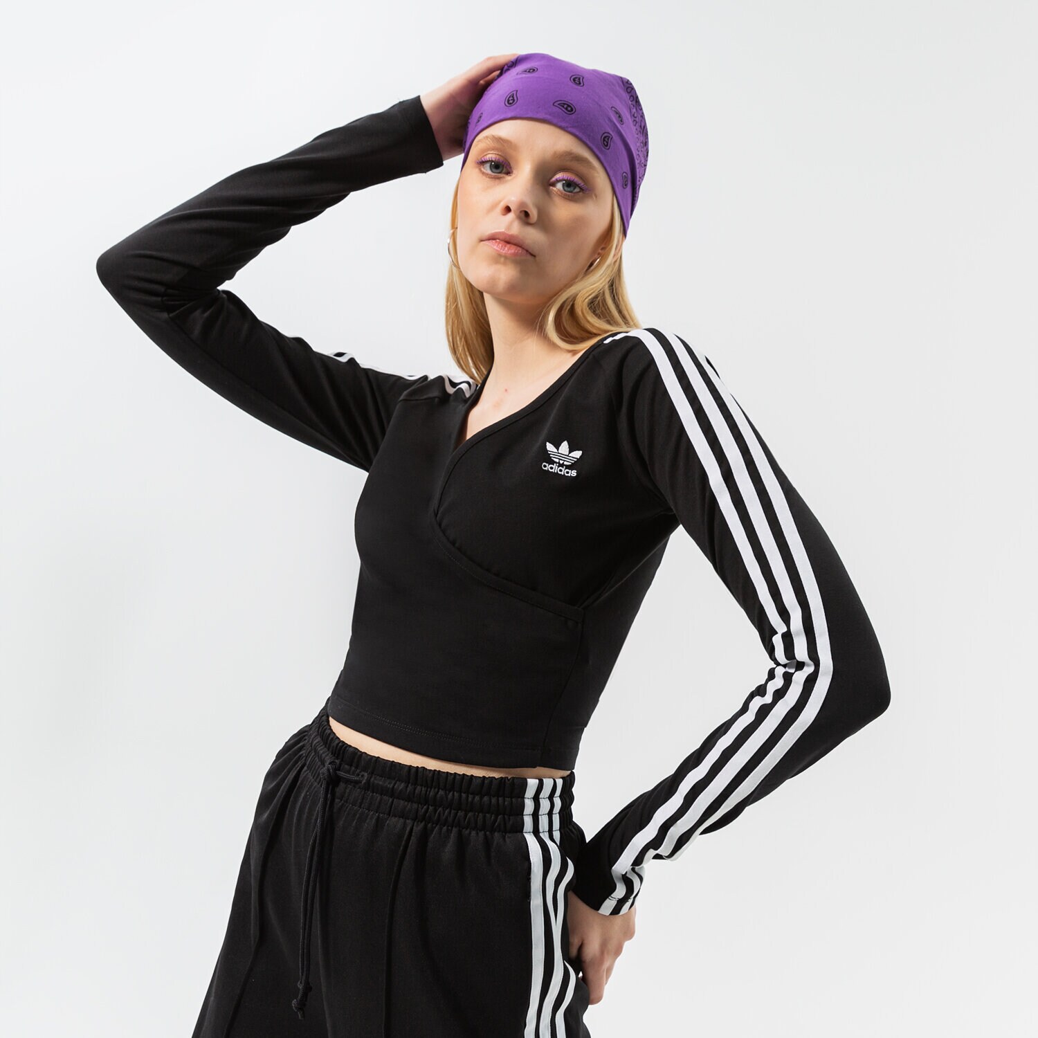 Femei tricou ADIDAS TRICOU LONG SLEEVE HC2032 Negru
