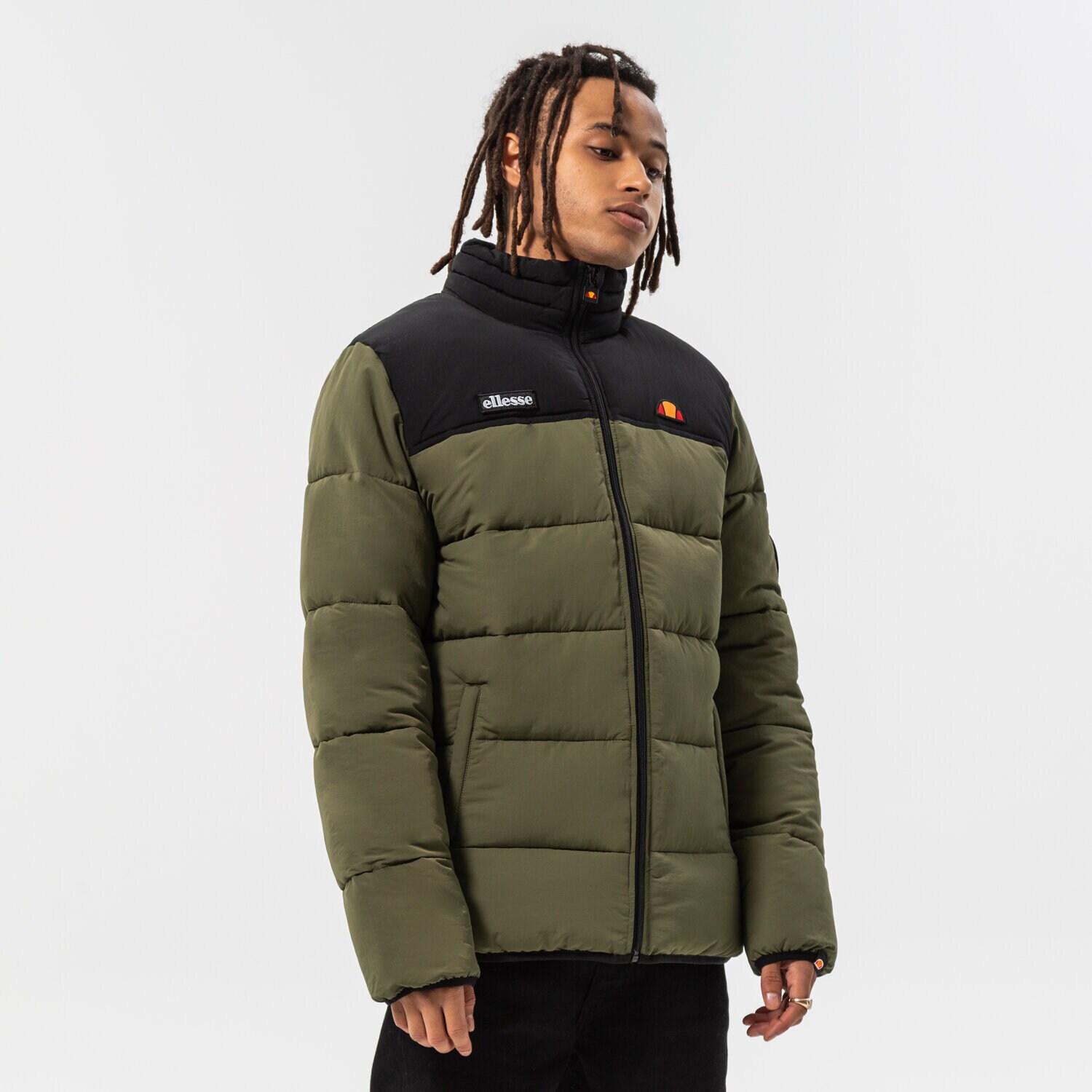 Bărbați eacă de iarnă ELLESSE JACHETĂ CU PUF NEBULA JACKET BLK/KHA SHK12789043 Negru