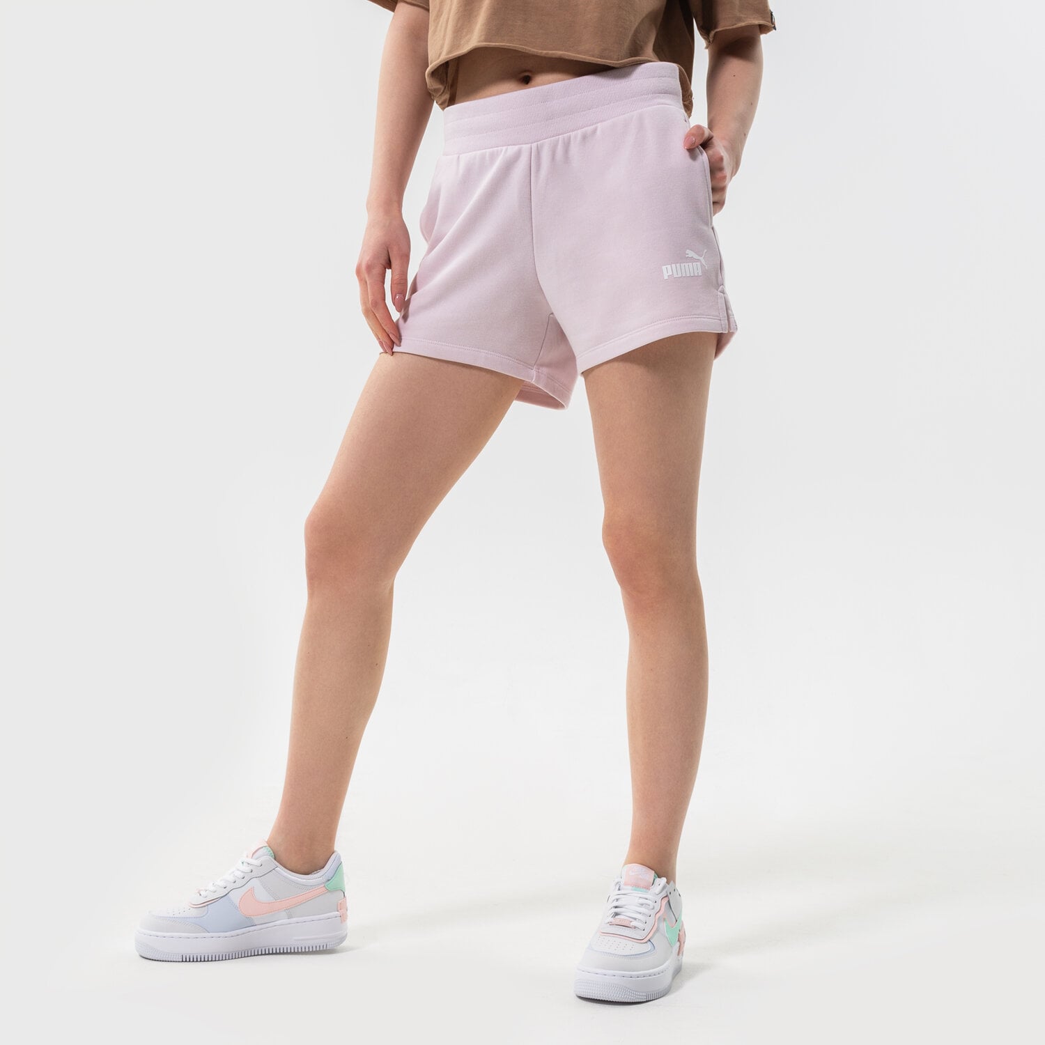 Femei pantaloni scurți PUMA PANTALONI SCURȚI ESS 4" SWEAT TR (S) 586825 17 Violet