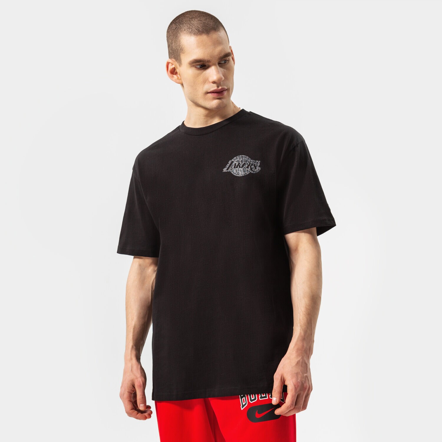 Bărbați tricou NEW ERA TRICOU SEAS INFILL OS LAKERS LOS ANGELES LAKERS BLKL 12893094 Negru