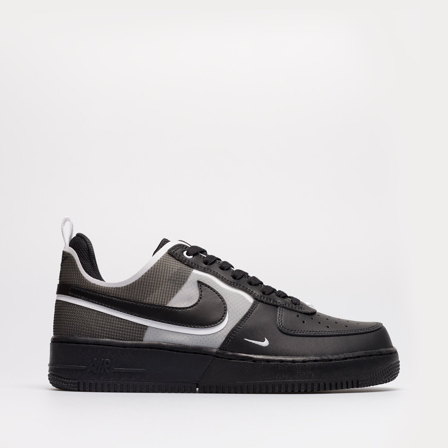 Barbați pantofi sport NIKE AIR FORCE 1 REACT DM0573002 Negru