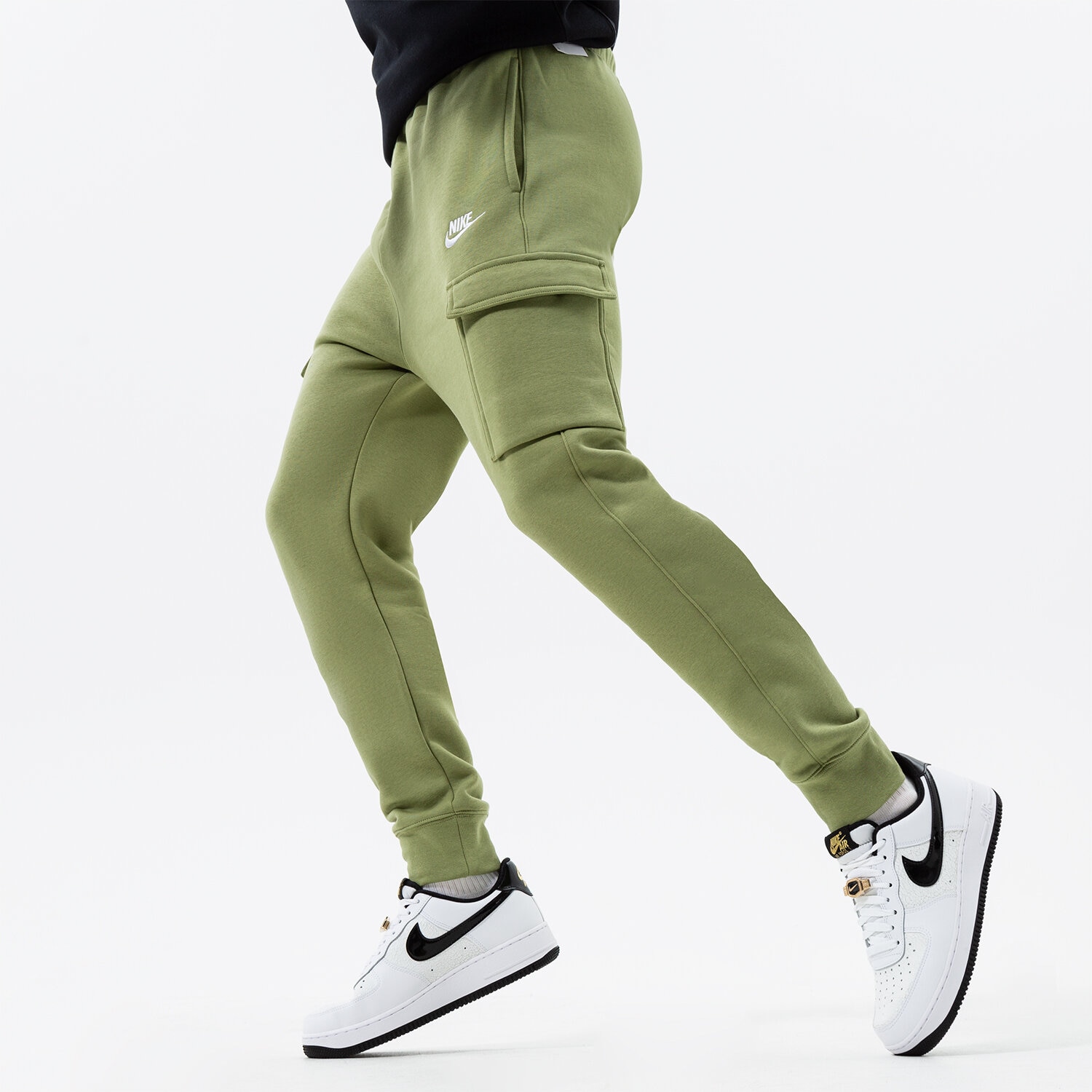 Bărbați pantaloni NIKE PANTALONI  SPORTSWEAR CLUB FLEECE CARGO CD3129-334 Verde