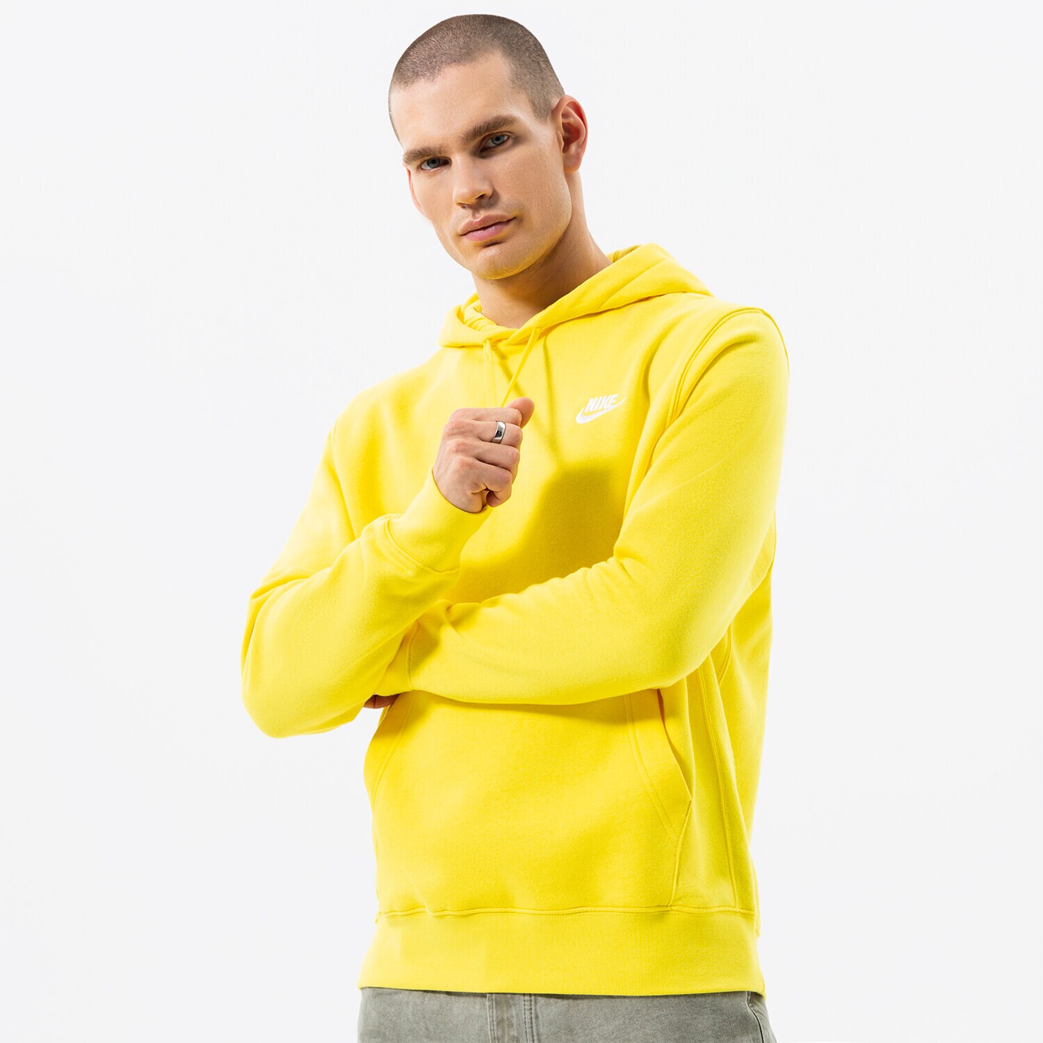 Bărbați bluză NIKE BLUZĂ CU GLUGĂ NIKE SPORTSWEAR CLUB FLEECE BV2654-765 Galben