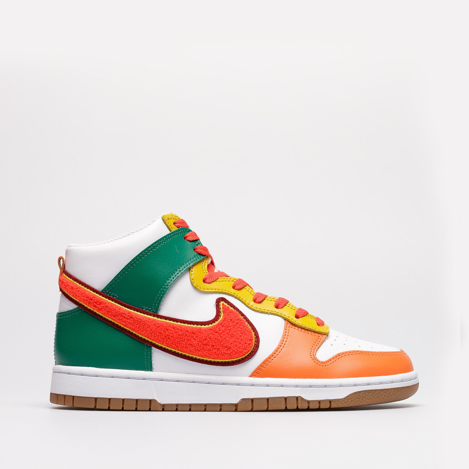 Barbați pantofi sport NIKE DUNK HI RETRO SWOOSH DR8805-100 Alb