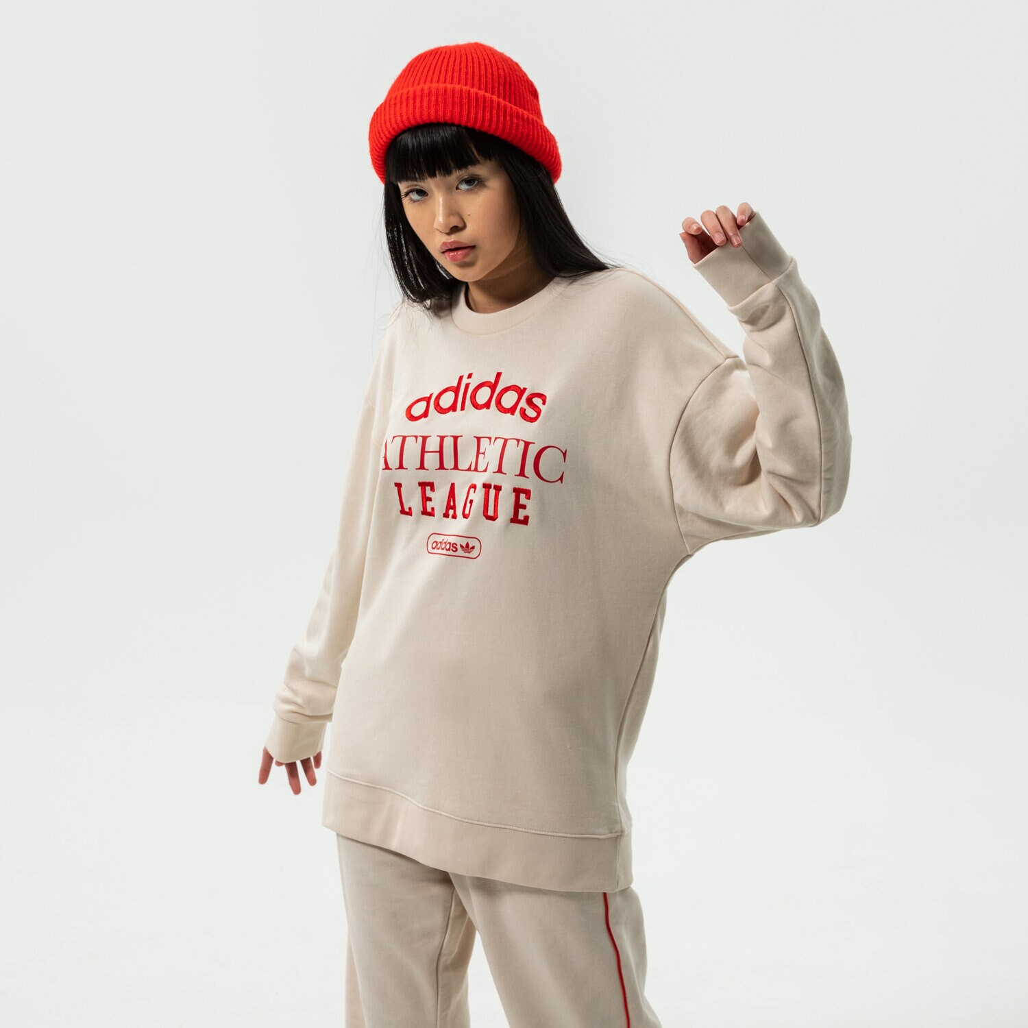 Femei bluză ADIDAS BLUZĂ CREW HL0048 Bej