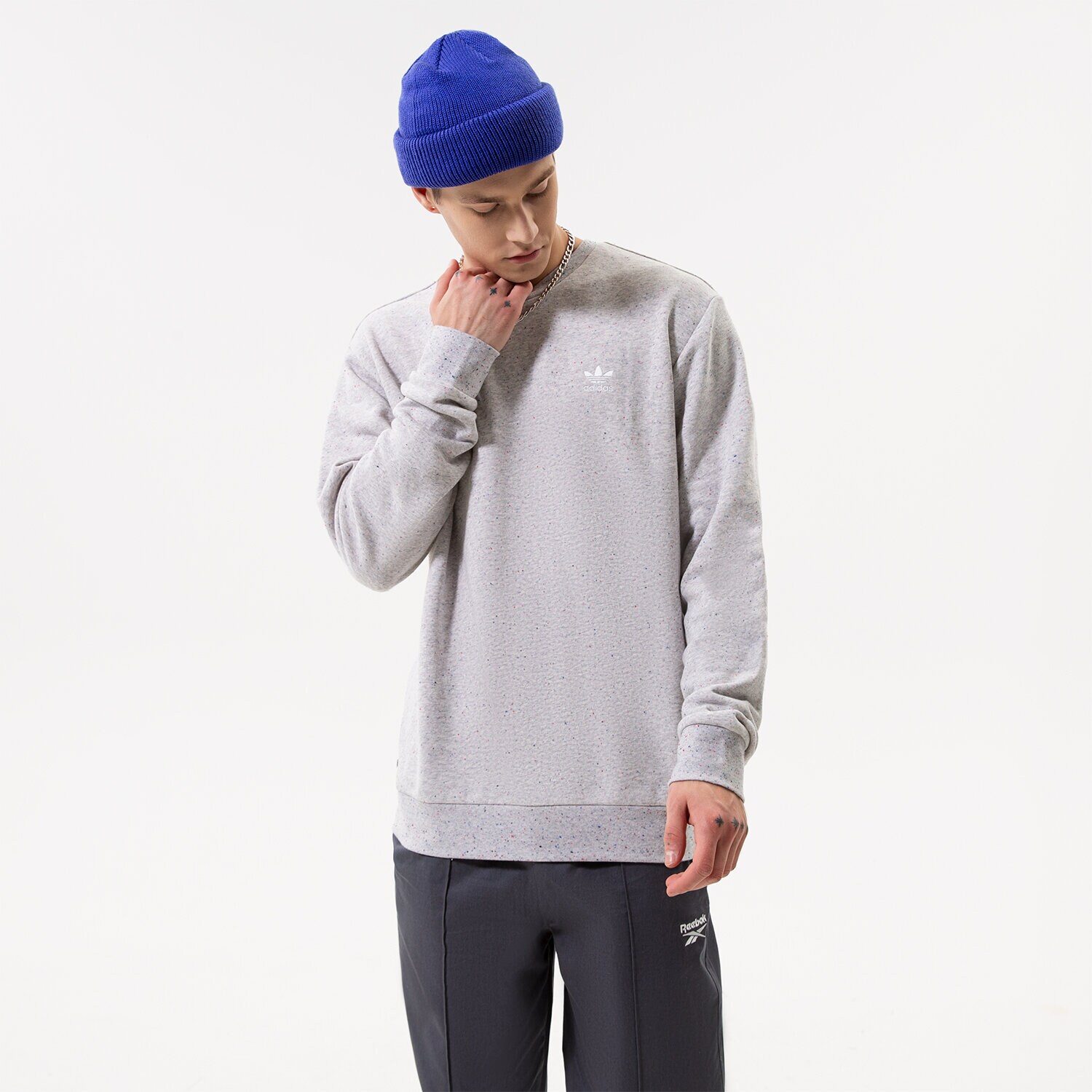 Bărbați bluză ADIDAS BLUZĂ ESS+ SUST CREW HK2920 Gri