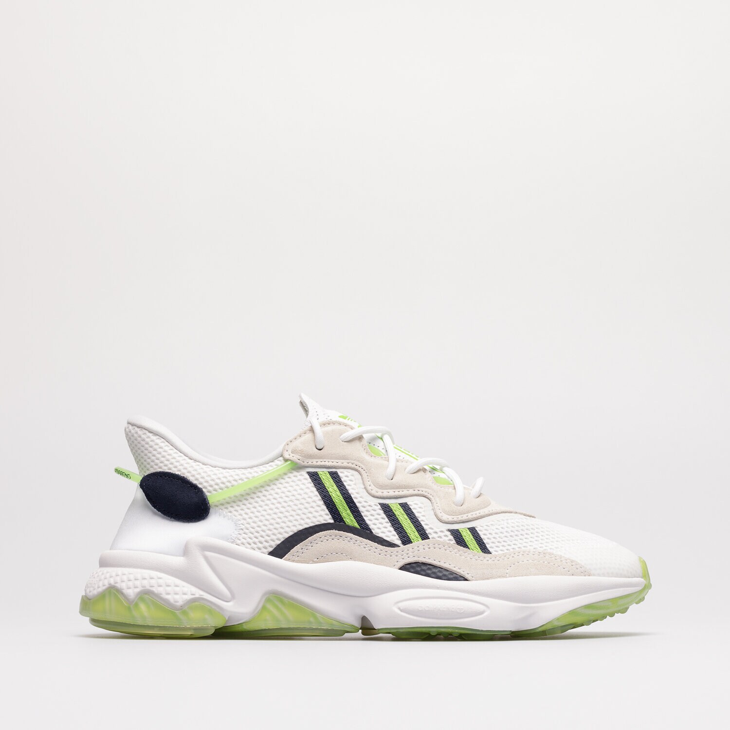 Barbați pantofi sport ADIDAS OZWEEGO MANCHESTER UNITED HP7801 Alb