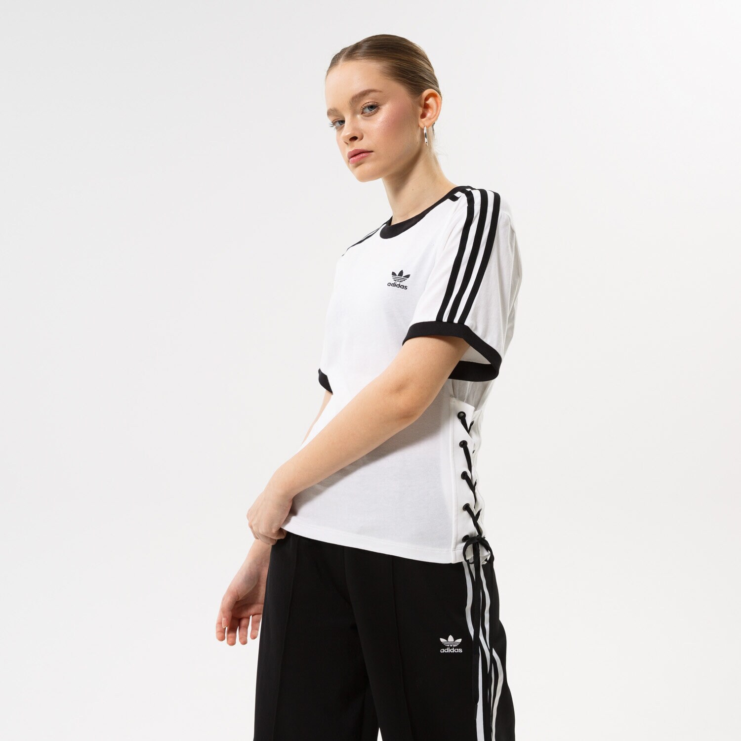 Femei tricou ADIDAS TRICOU LACED TEE HK5062 Alb