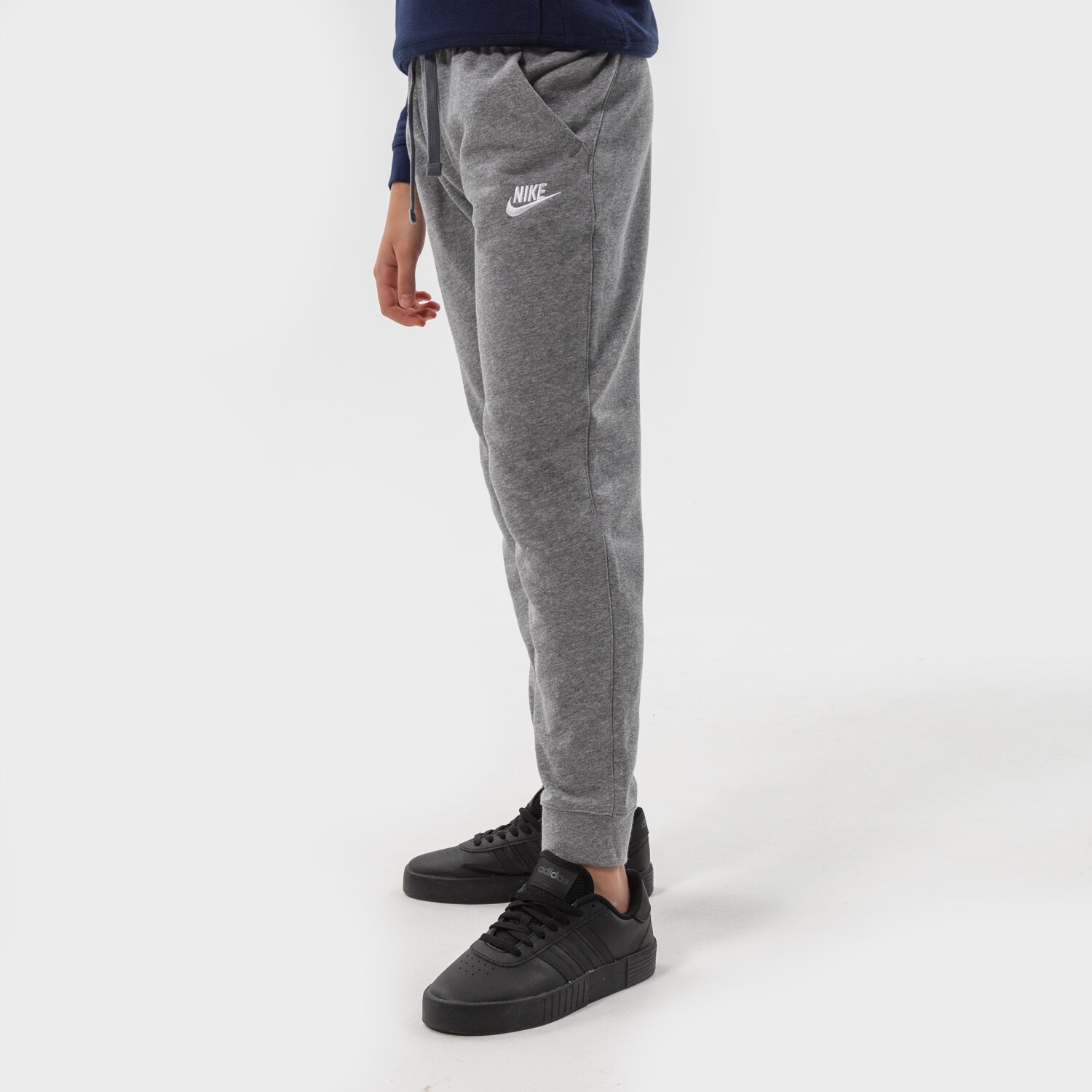 Pantaloni pentru copii NIKE PANTALONI  SPORTSWEAR BOY