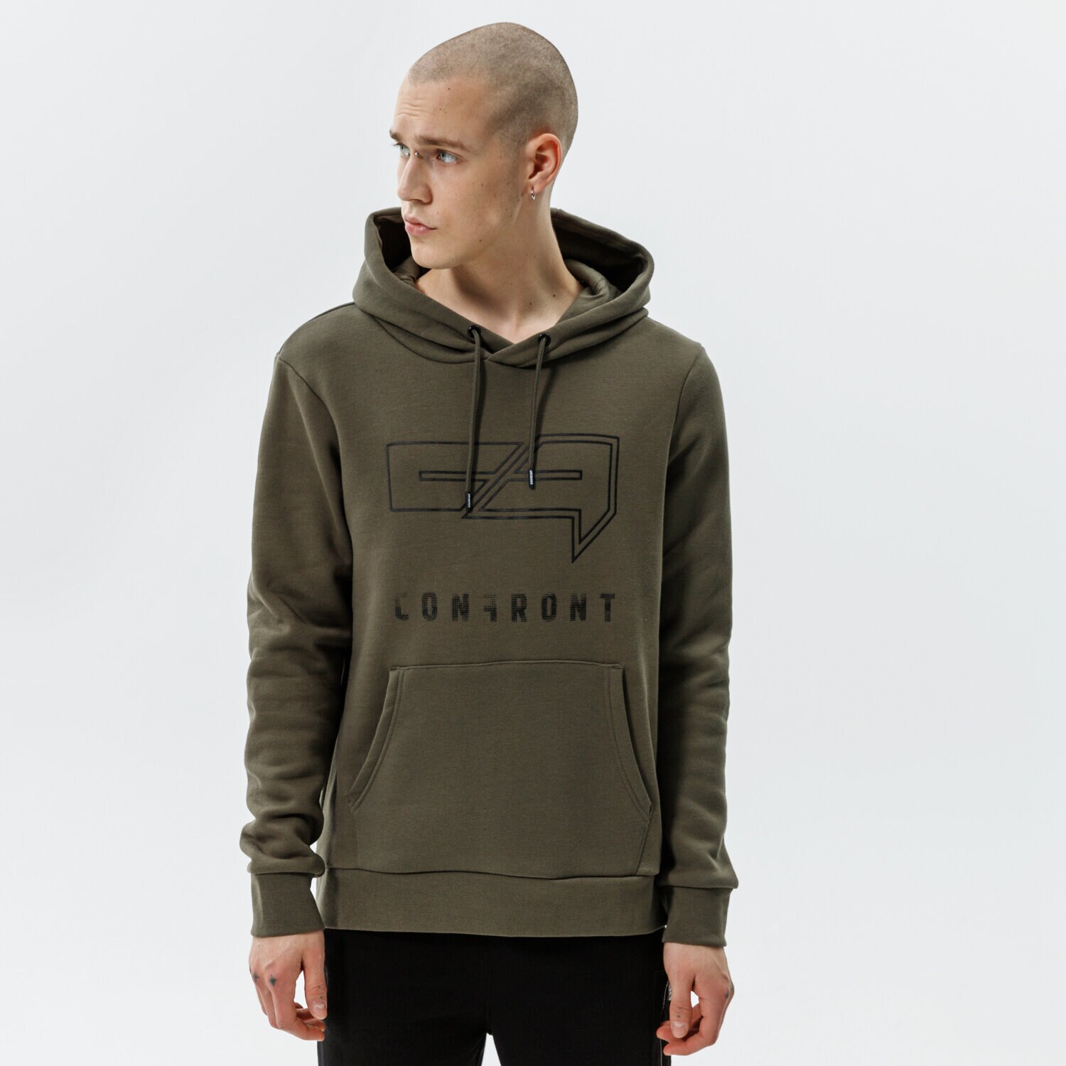 Bărbați bluză CONFRONT BLUZĂ CU GLUGĂ LOGO HOODY KHAKI  CF321BLM31001 Kaki