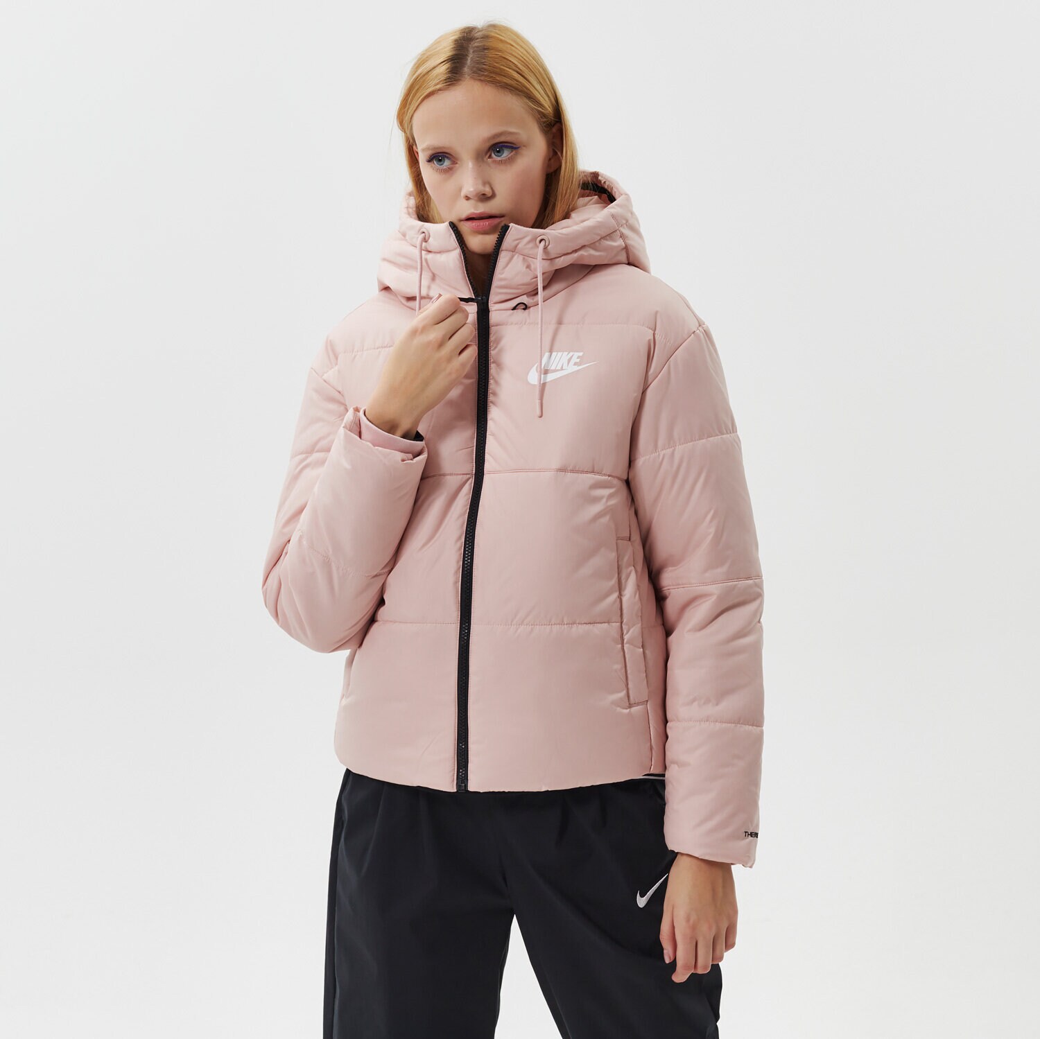 Femei geacă de iarnă NIKE JACHETĂ DE IARNĂ WNSW TF RPL CLASSIC TAPE JKT P DJ6997-601 Bej