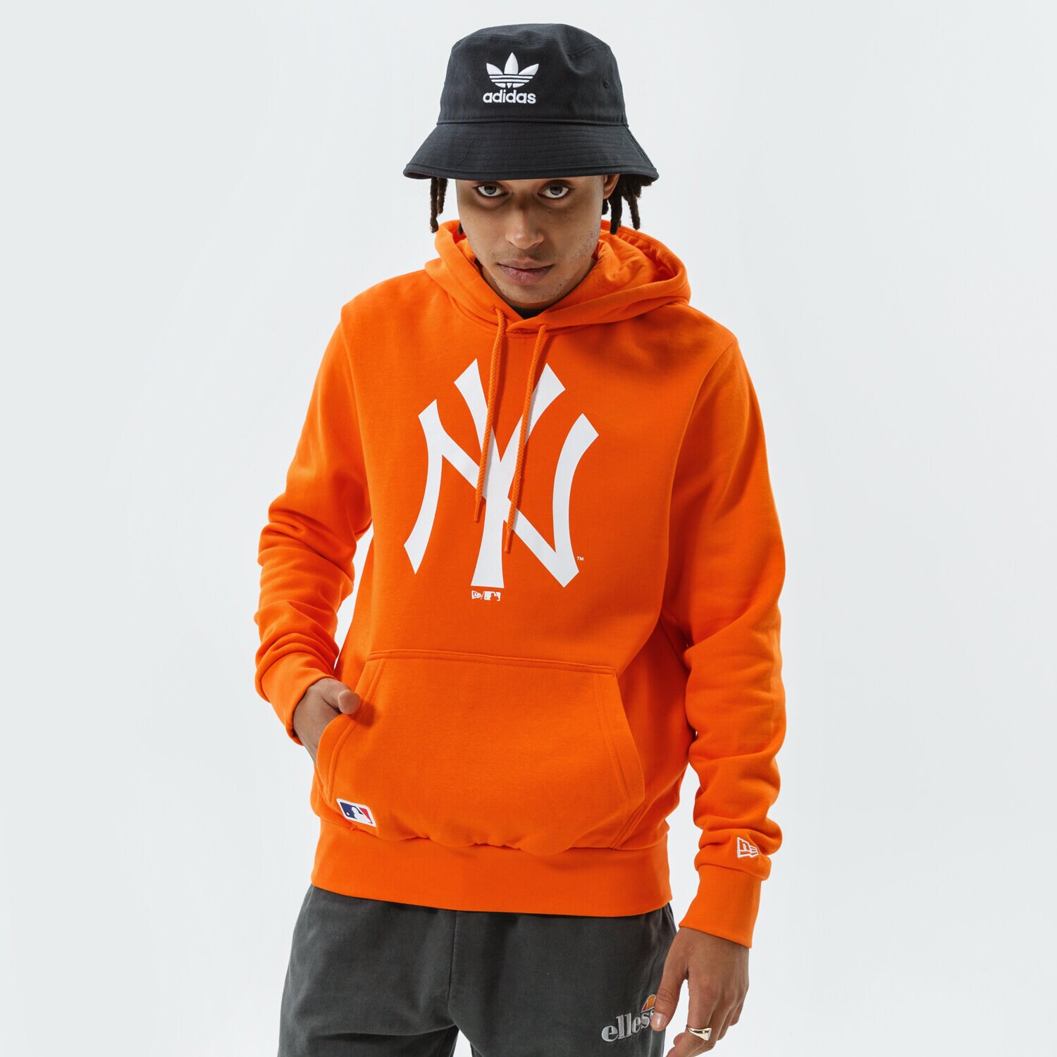 Bărbați bluză NEW ERA BLUZĂ CU GLUGĂ MLB SEASNL TEAM LOGO HOODY NEYYAN SOR 12827233 Galben Muștar