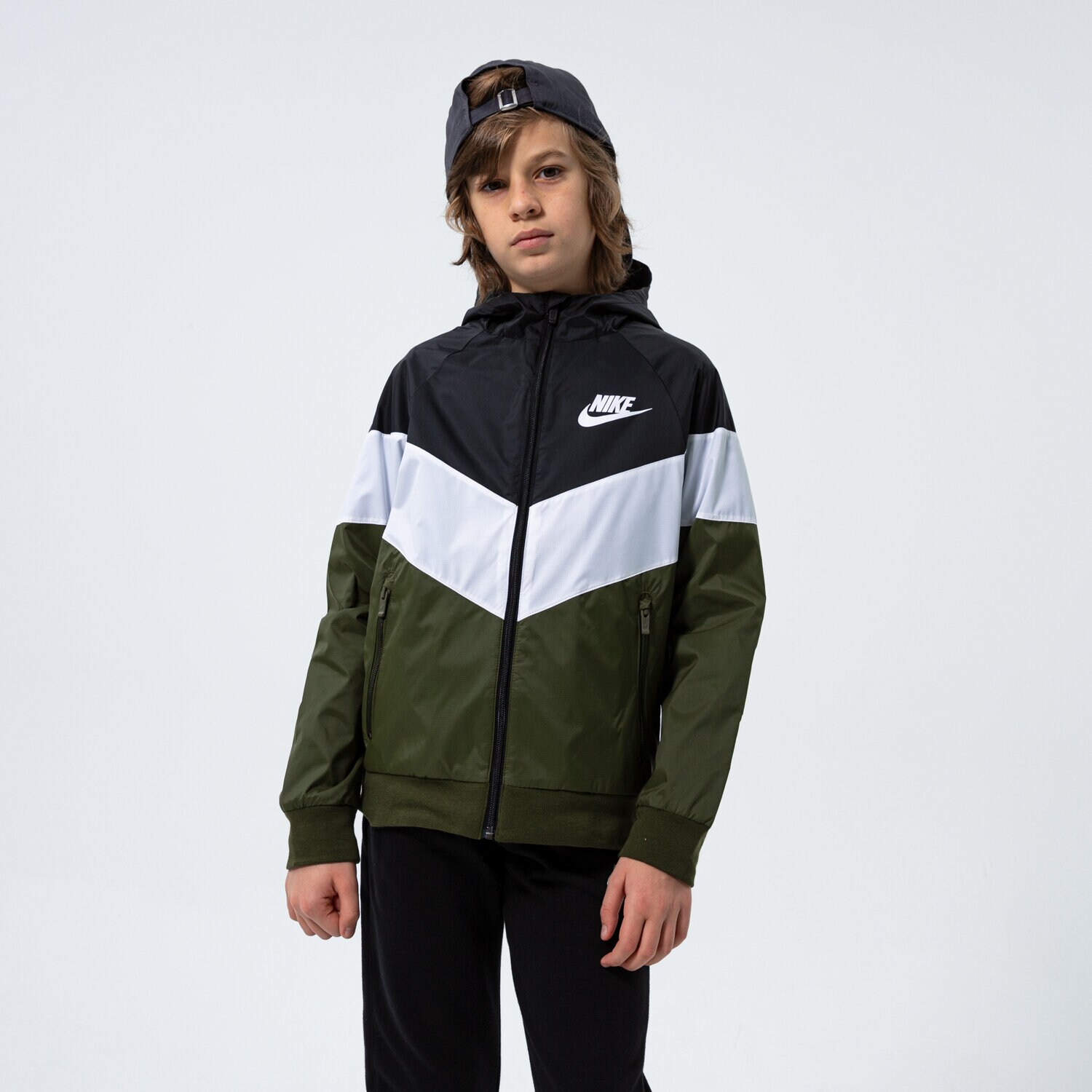 Jachetă de sezon pentru copii (primăvară/toamnă) NIKE JACHETĂ SPORTSWEAR BOY CJ6722-011 Kaki