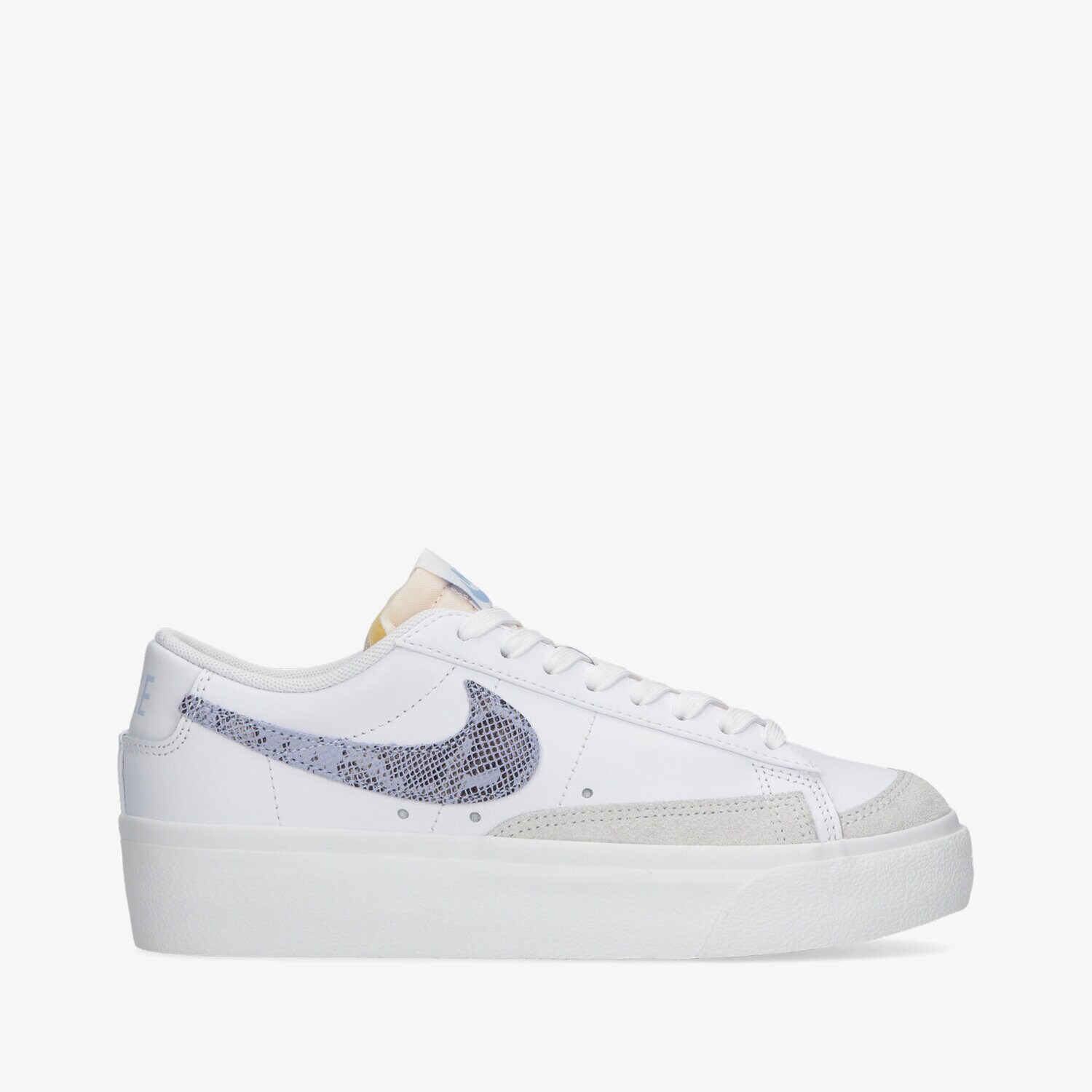Femei pantofi sport NIKE WMNS BLAZER LW PLATFORM DV6978-100 Alb