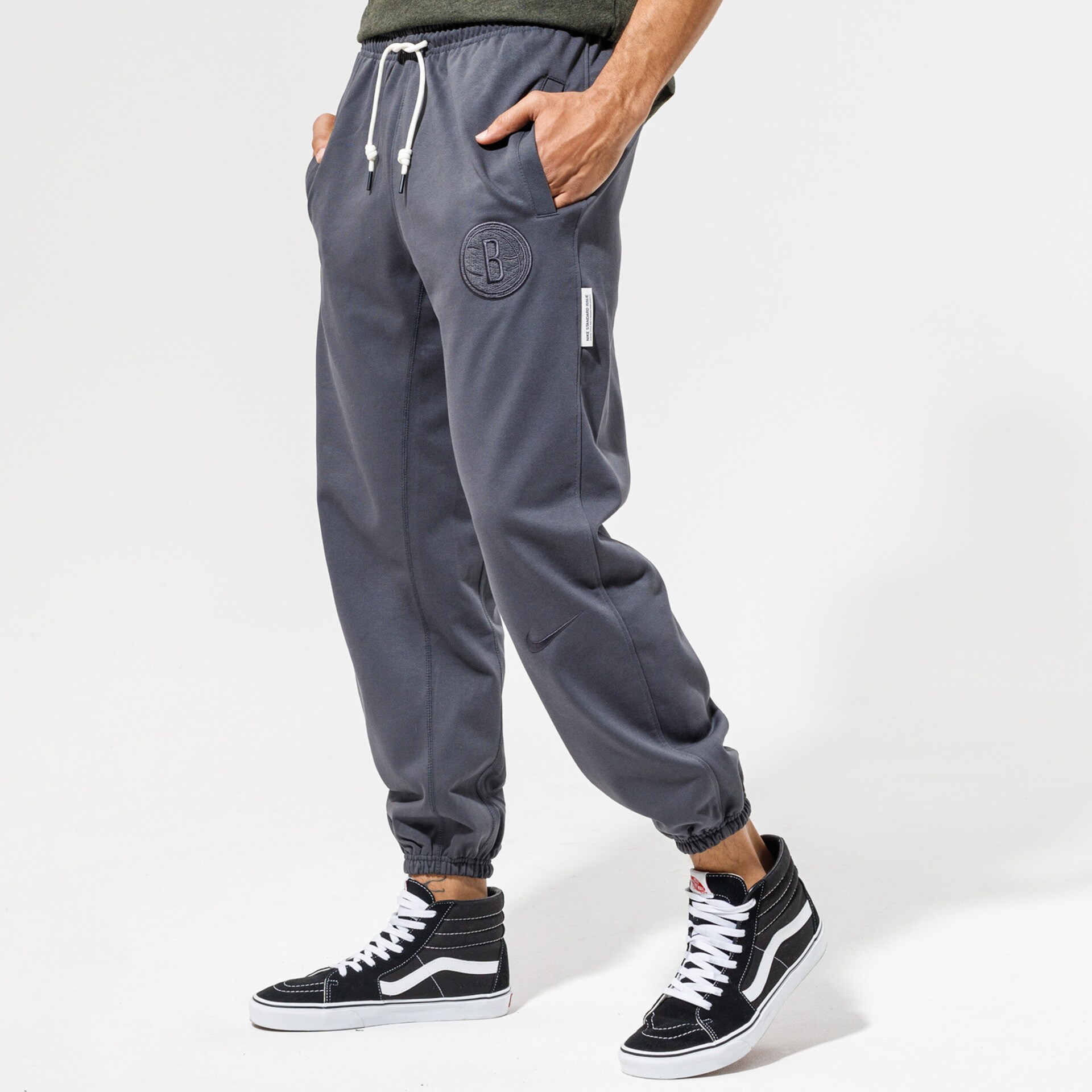 Bărbați pantaloni NIKE PANTALONI  BKN M NK DF STD ISSUE PANT NBA DB0939-060 Gri