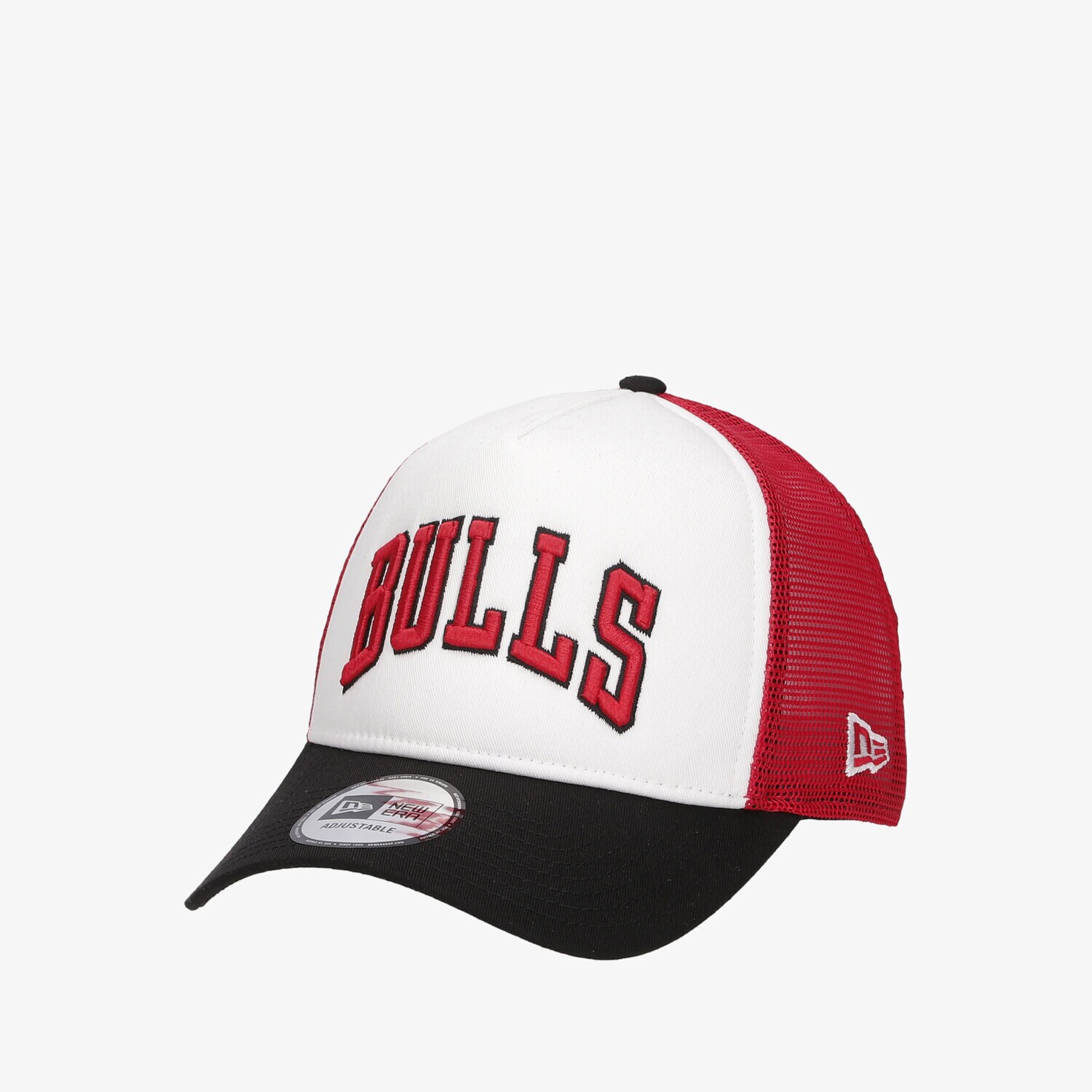Bărbați șapcă NEW ERA CACIULA TEAM ARCH TRUCKER BULLS CHICAGO BULLS BLK 60141869 Alb